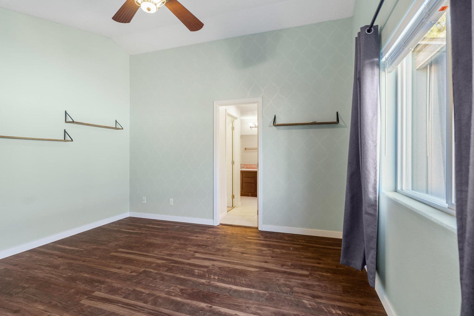 Photo of 63759 Hunters Circle 10 of 33