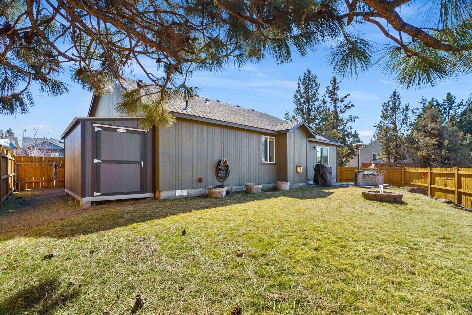 Photo of 63759 Hunters Circle 28 of 33