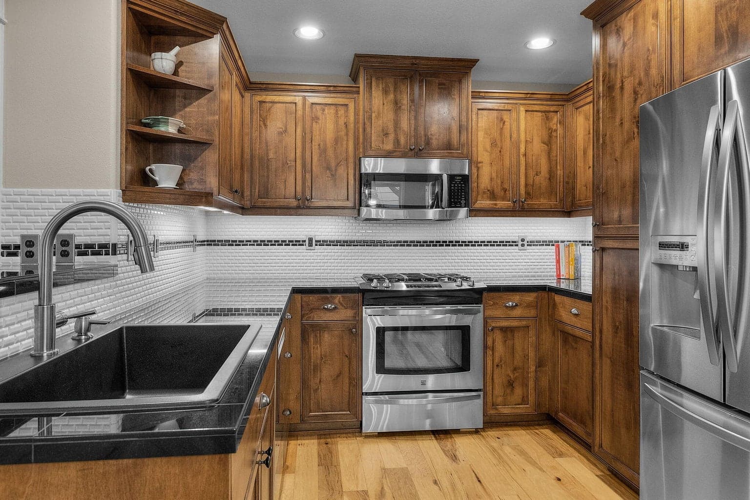 Photo of 1740 NW Harriman Street 17 of 58