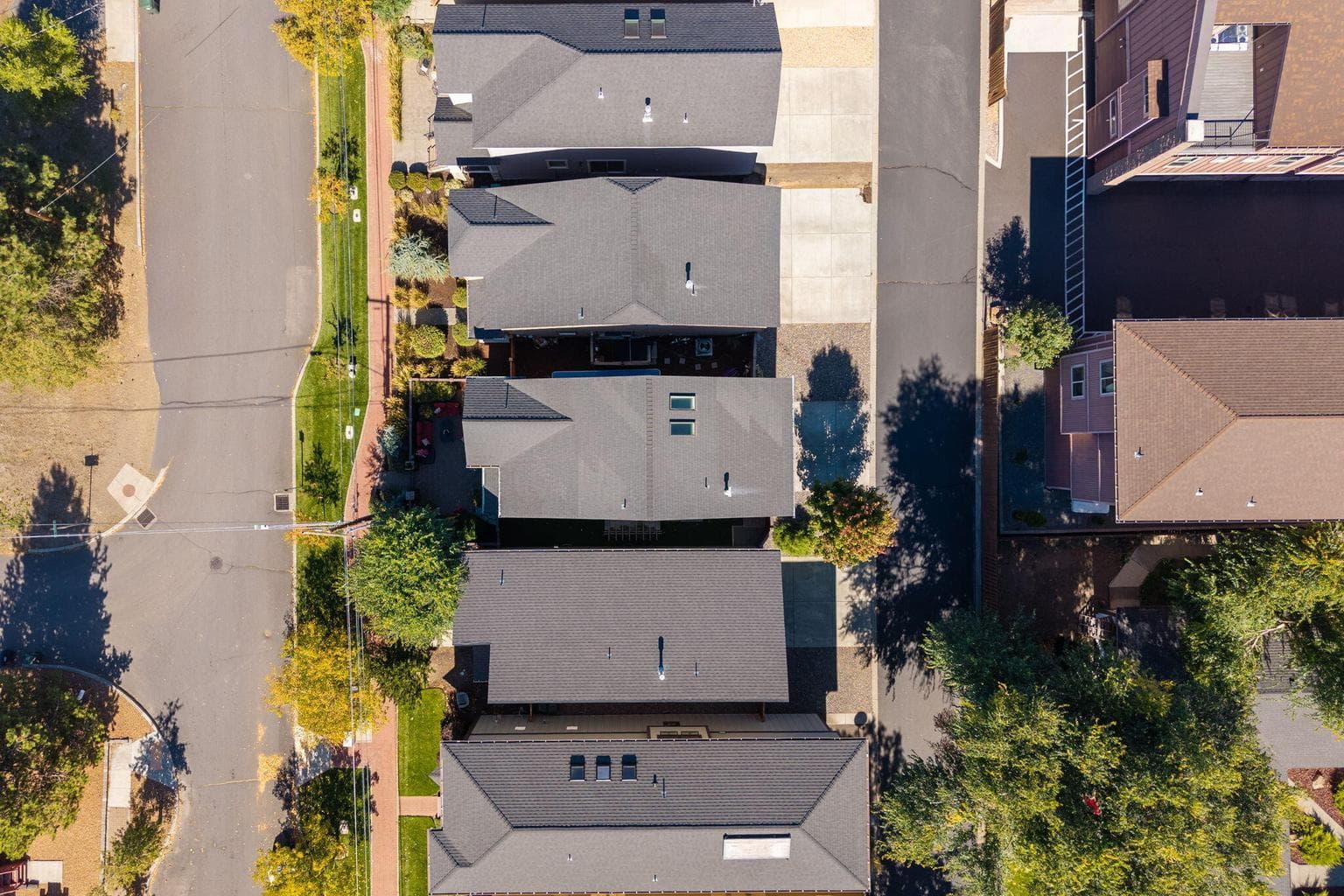 Photo of 1740 NW Harriman Street 58 of 58