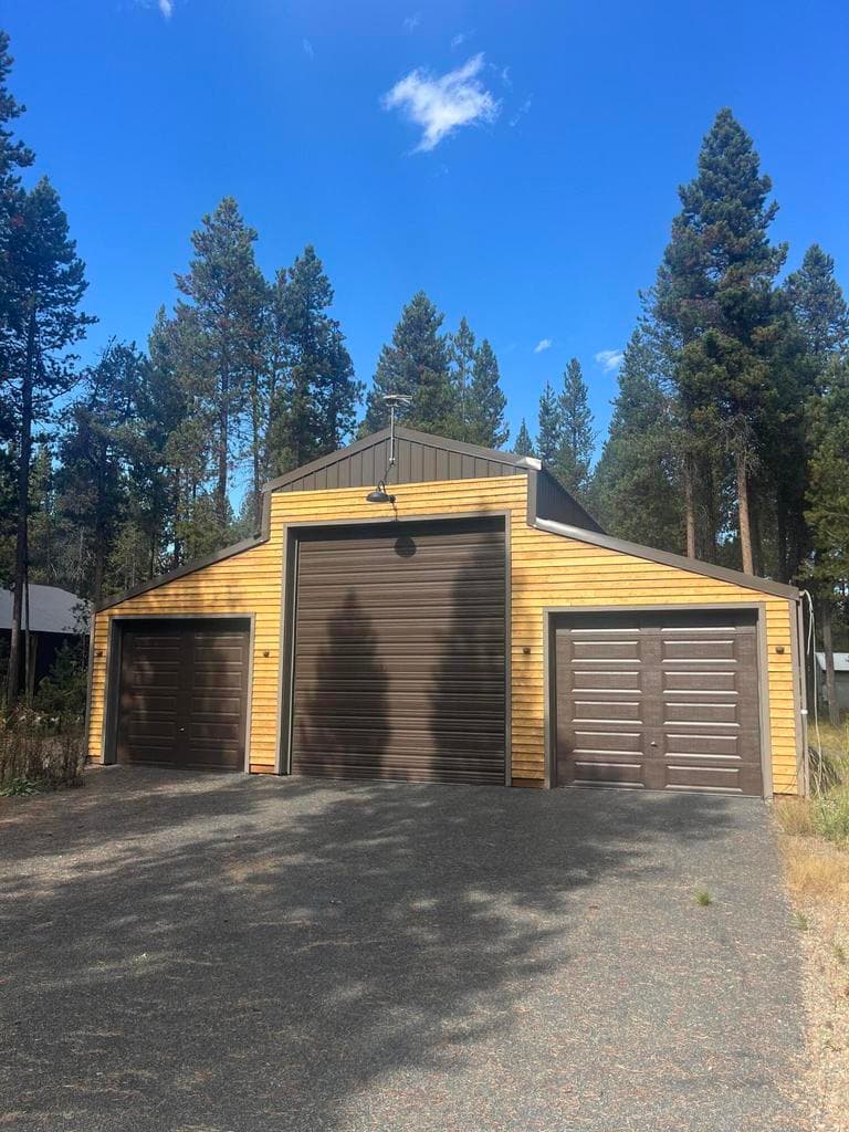 Photo of 17322 Kingsburg 4 of 12