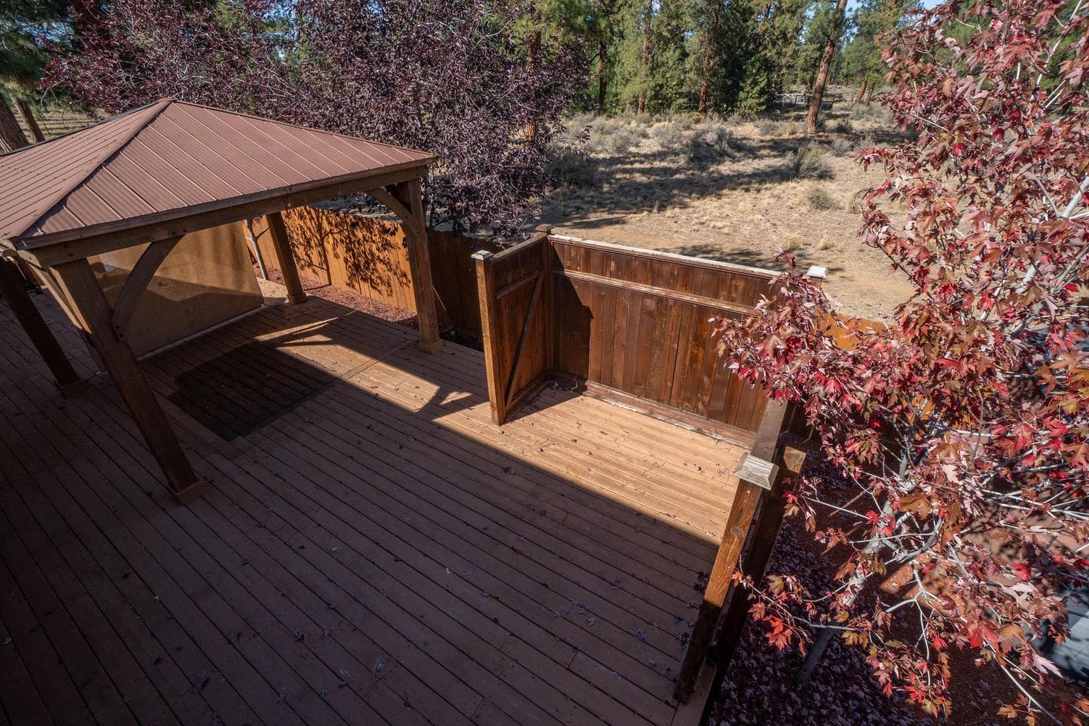 Lovely no maintenance backyard