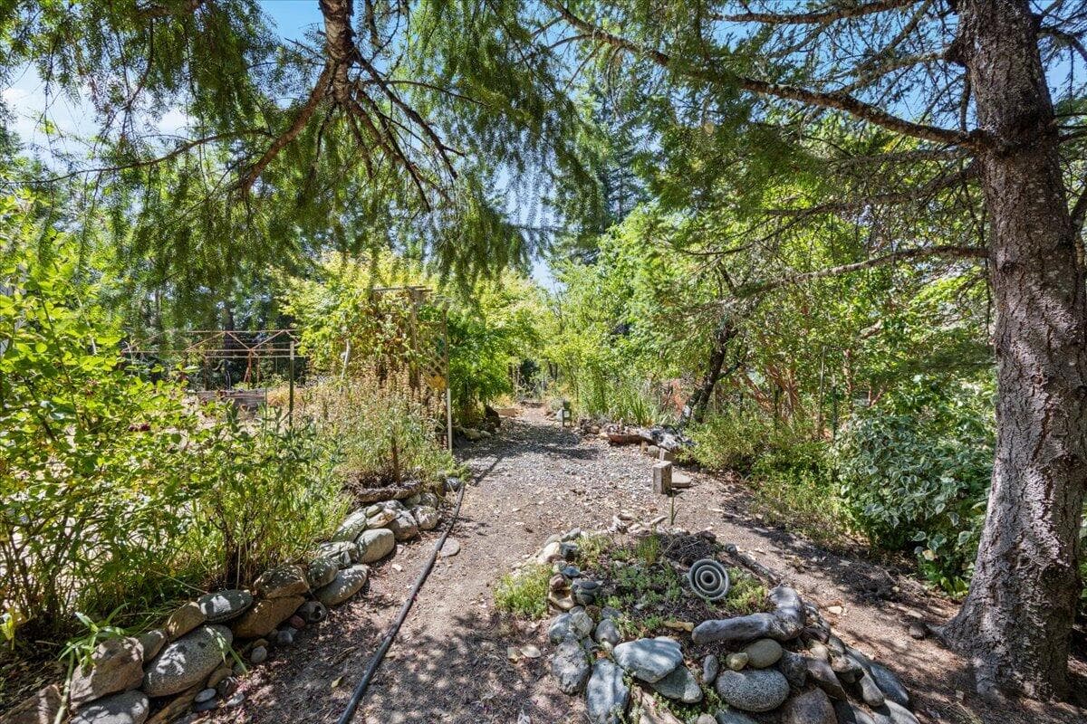 Garden area #2
