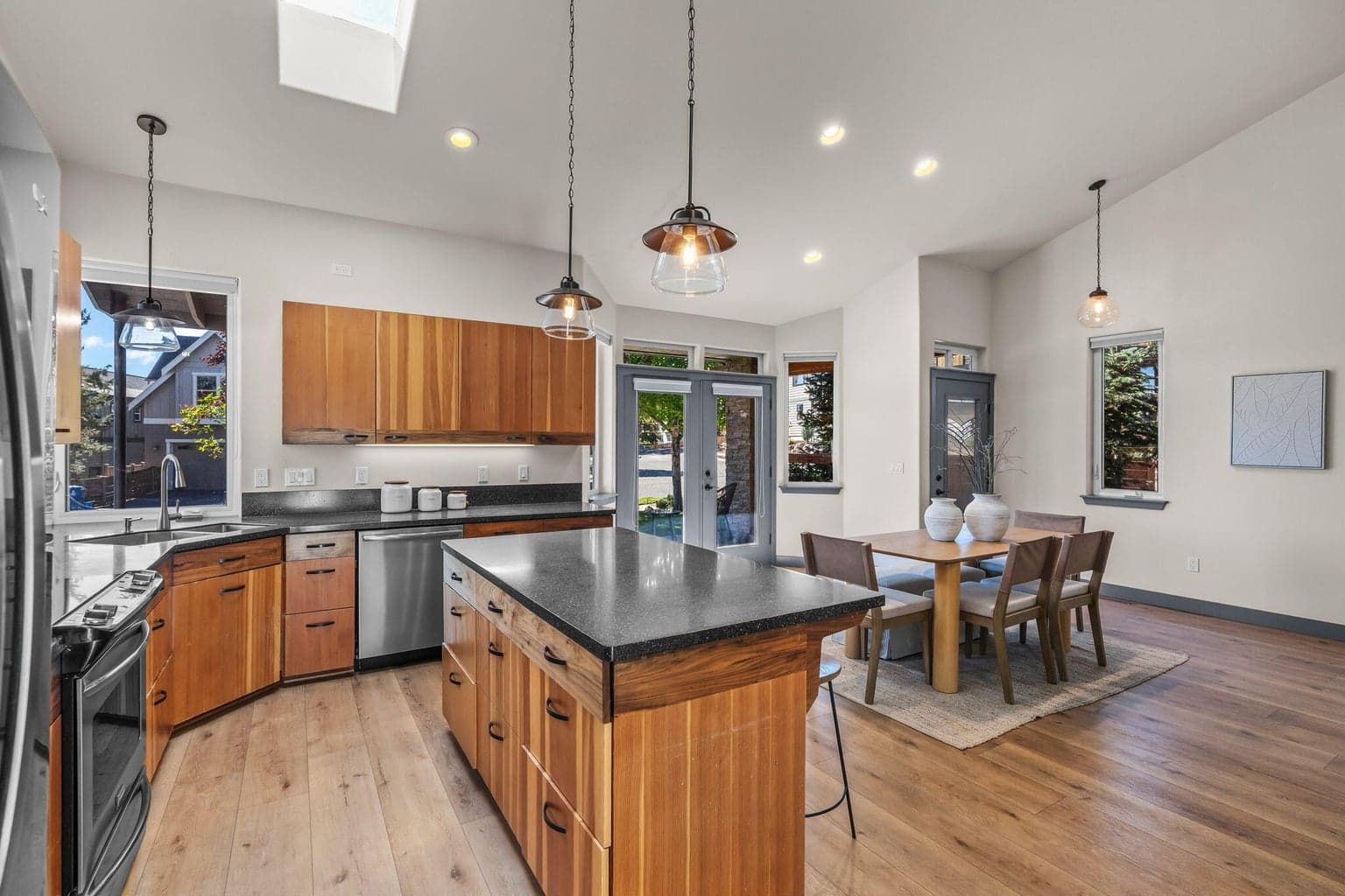 Photo of 458 NW Princess Court 7 of 57