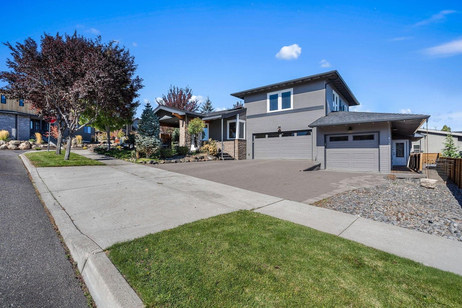 Photo of 458 NW Princess Court 36 of 57