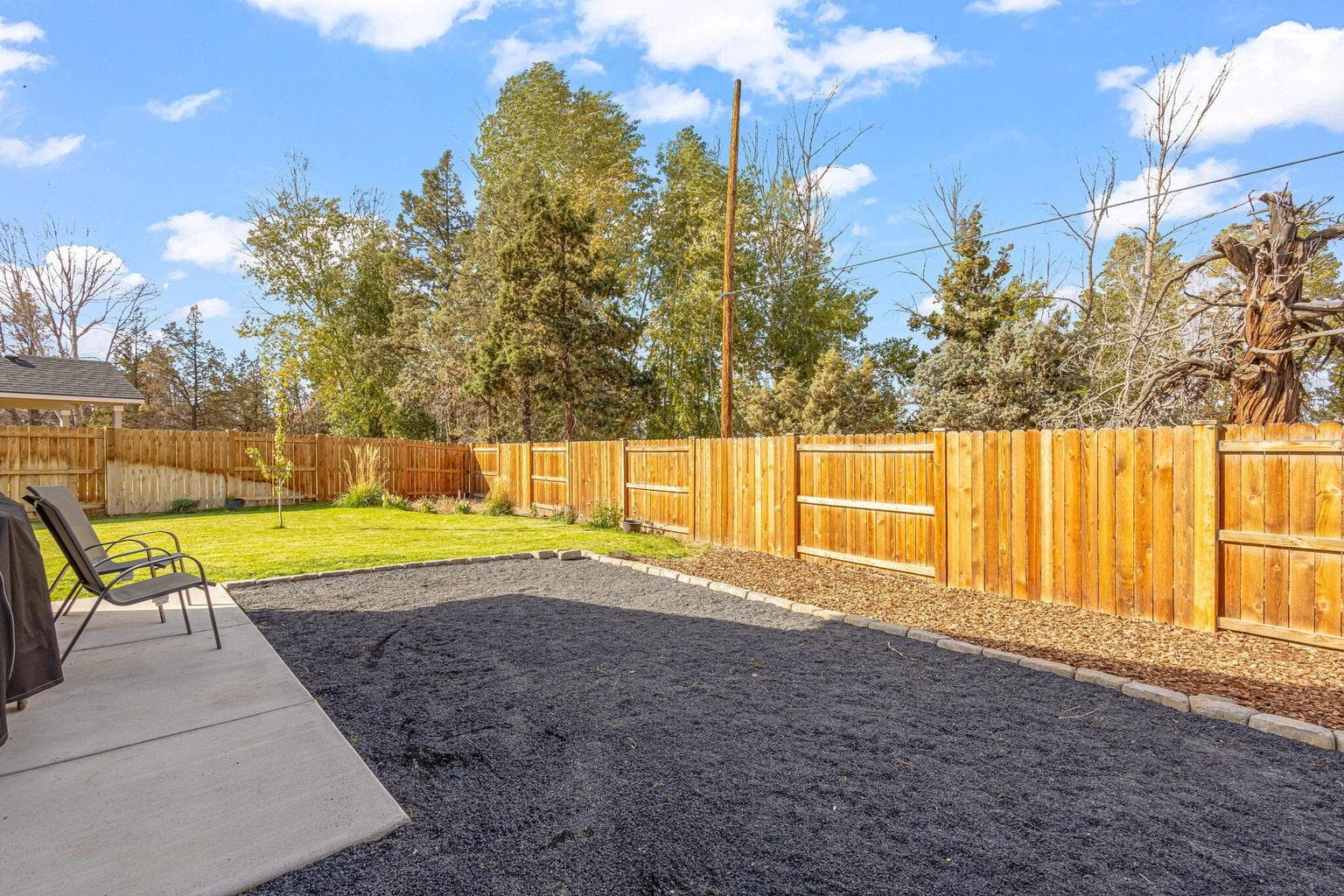 Photo of 2535 NW Upas Way 23 of 33