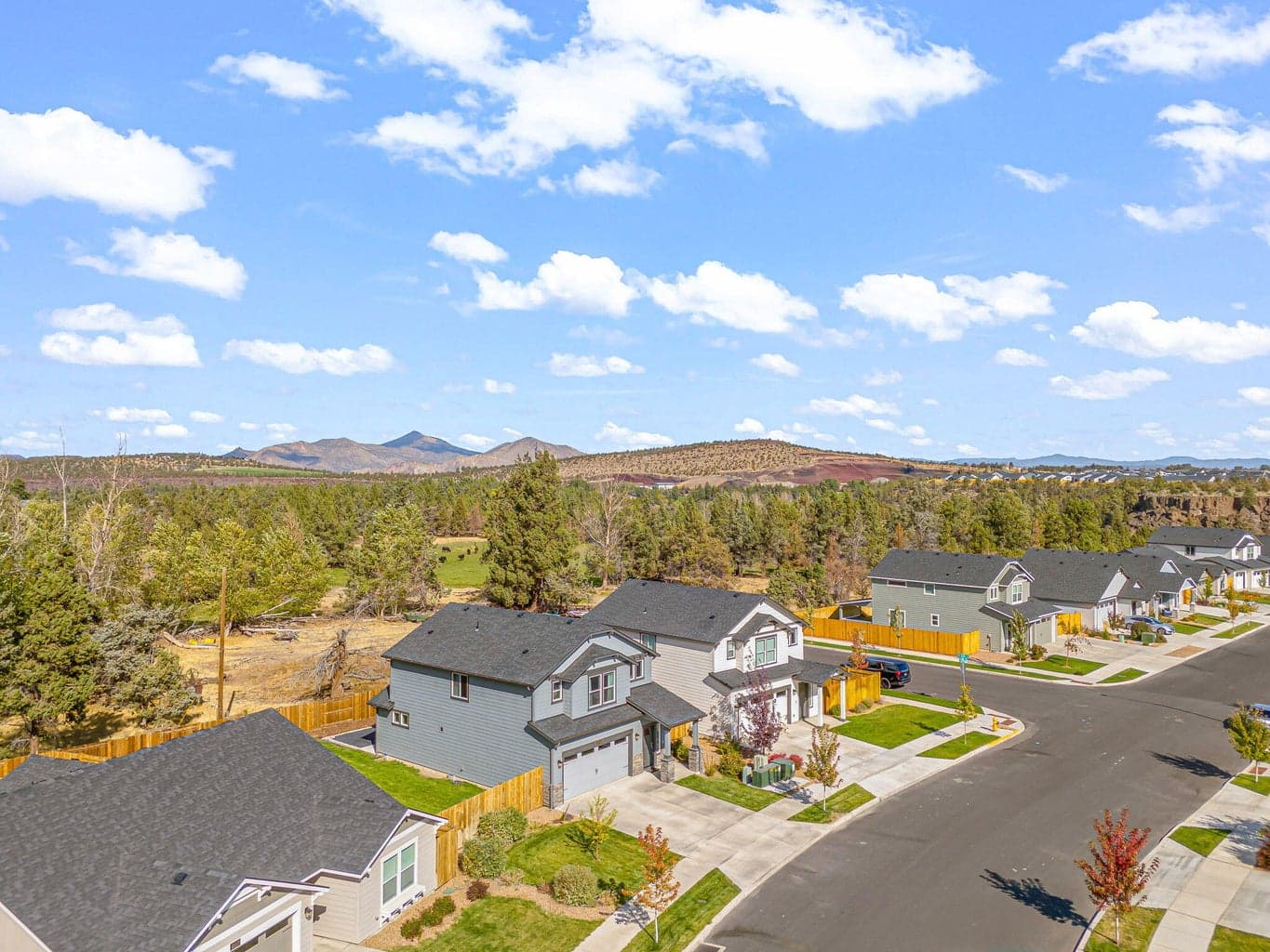 Photo of 2535 NW Upas Way 29 of 33