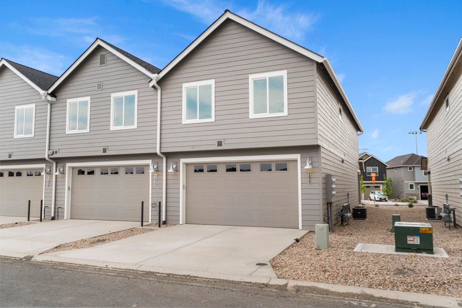 Photo of 3937 SW Coyote Avenue 23 of 24