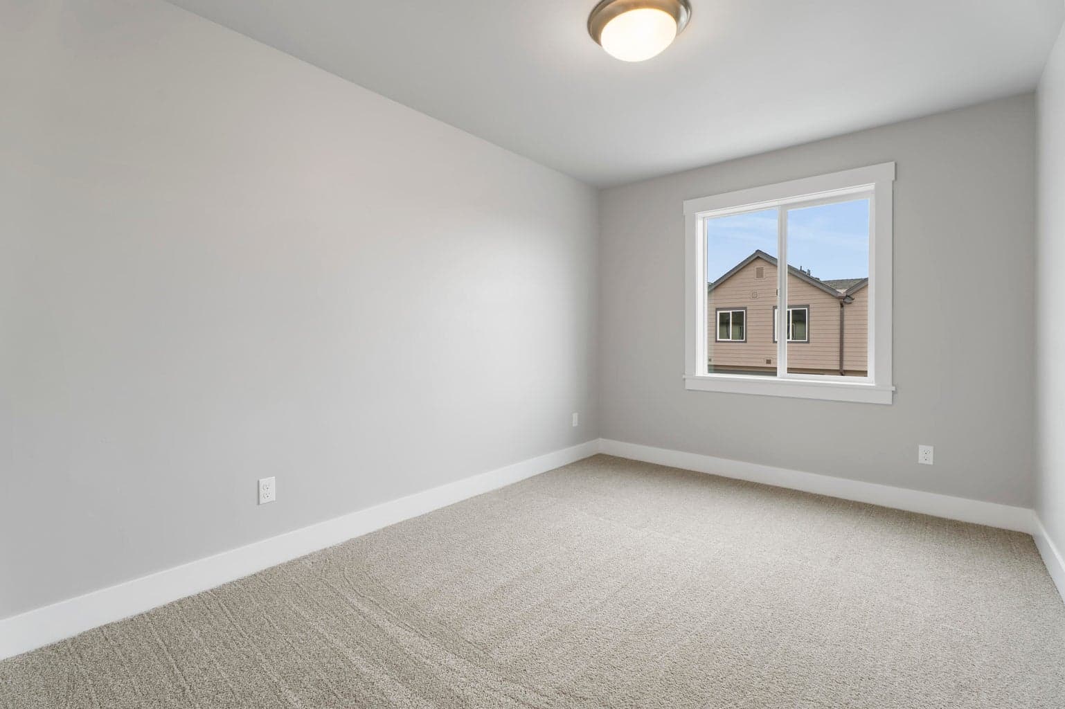 Photo of 3937 SW Coyote Avenue 18 of 24