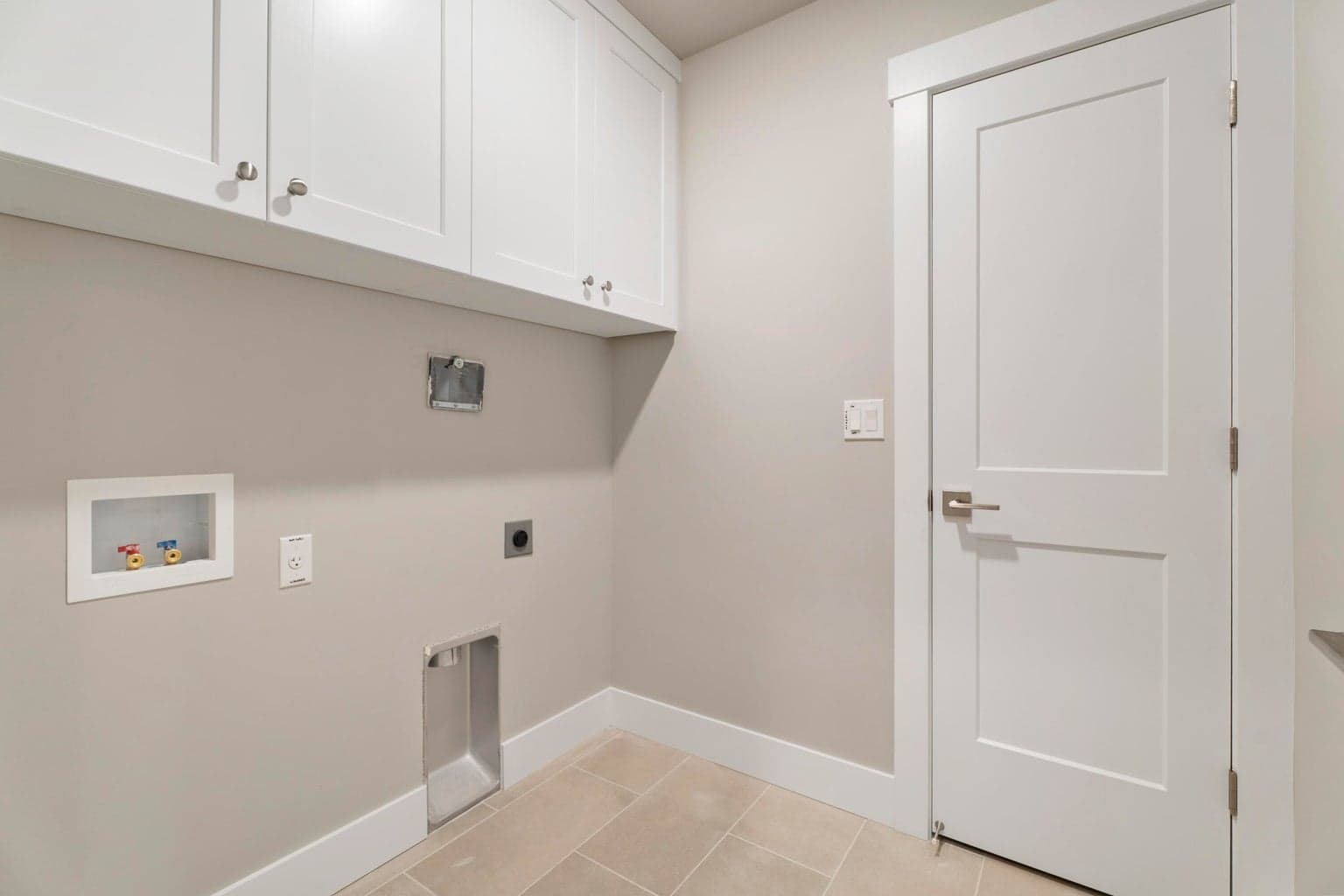 Photo of 3937 SW Coyote Avenue 21 of 24