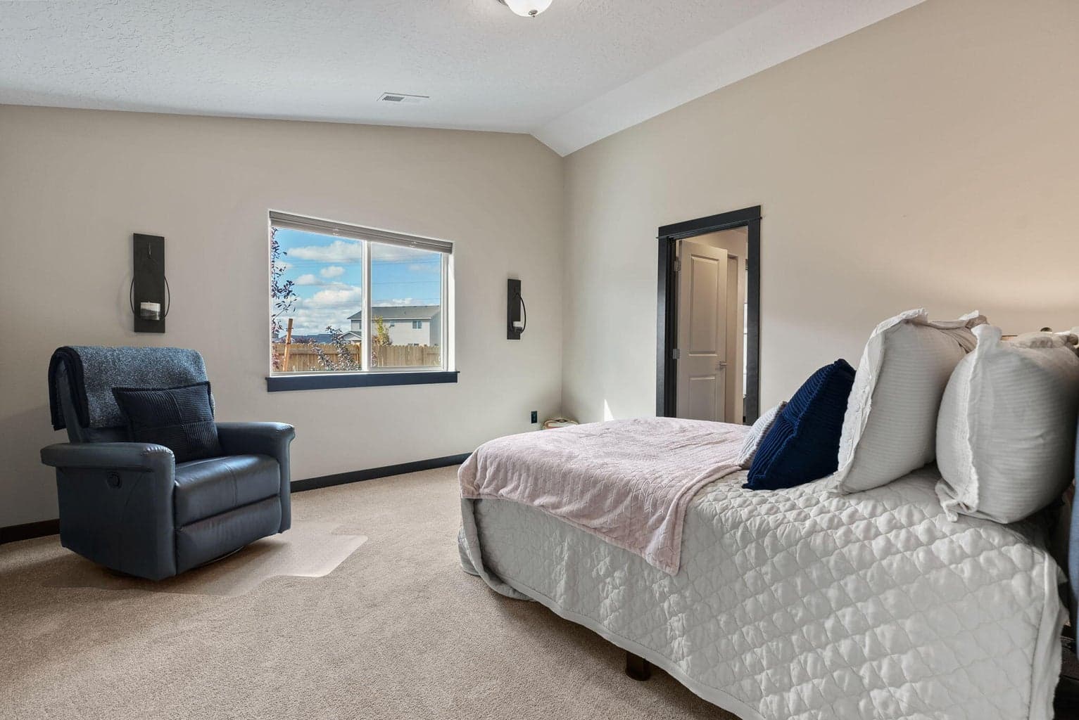 Photo of 3565 NW 9th Court 11 of 41