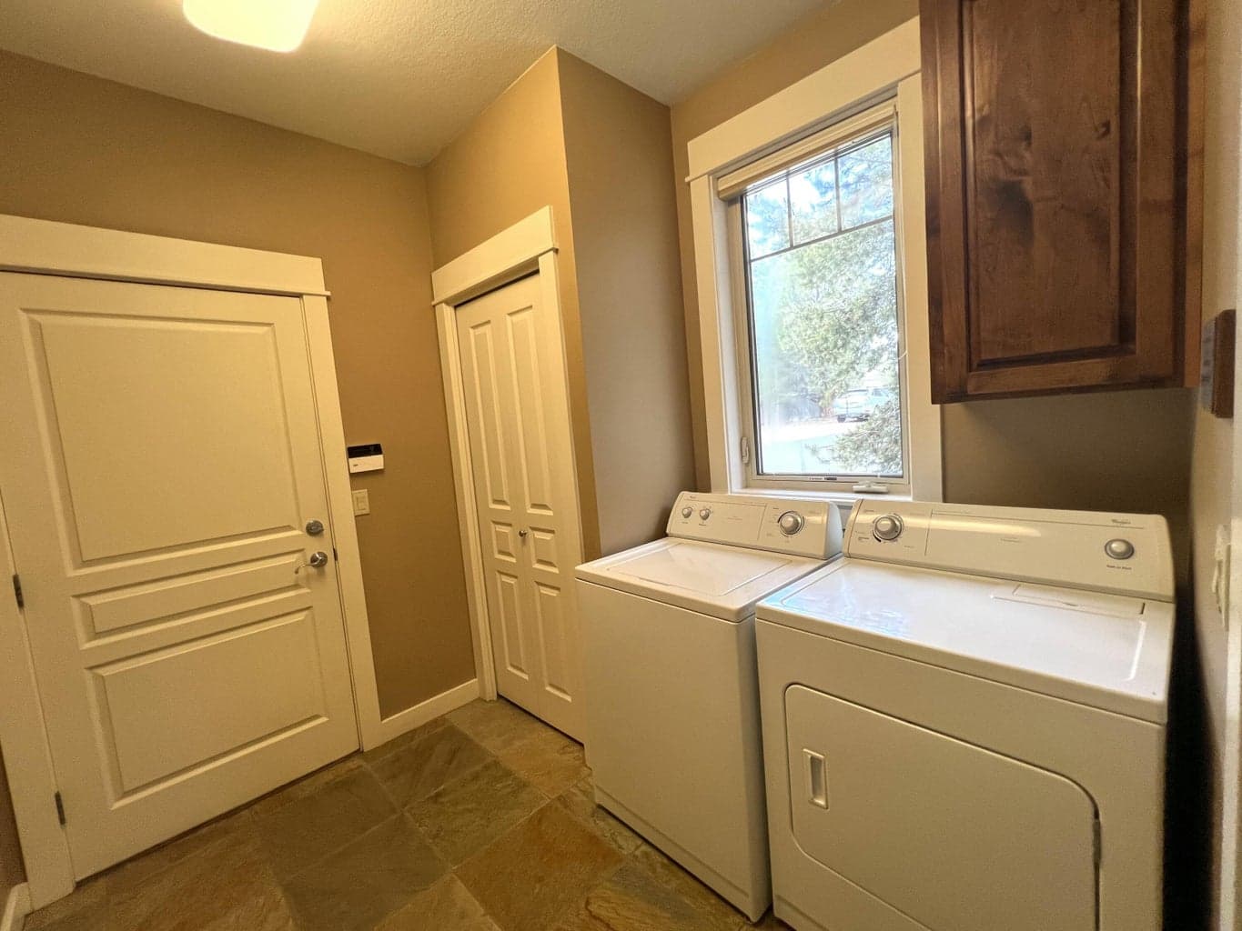 Photo of 1461 Eagle Springs Court 37 of 91