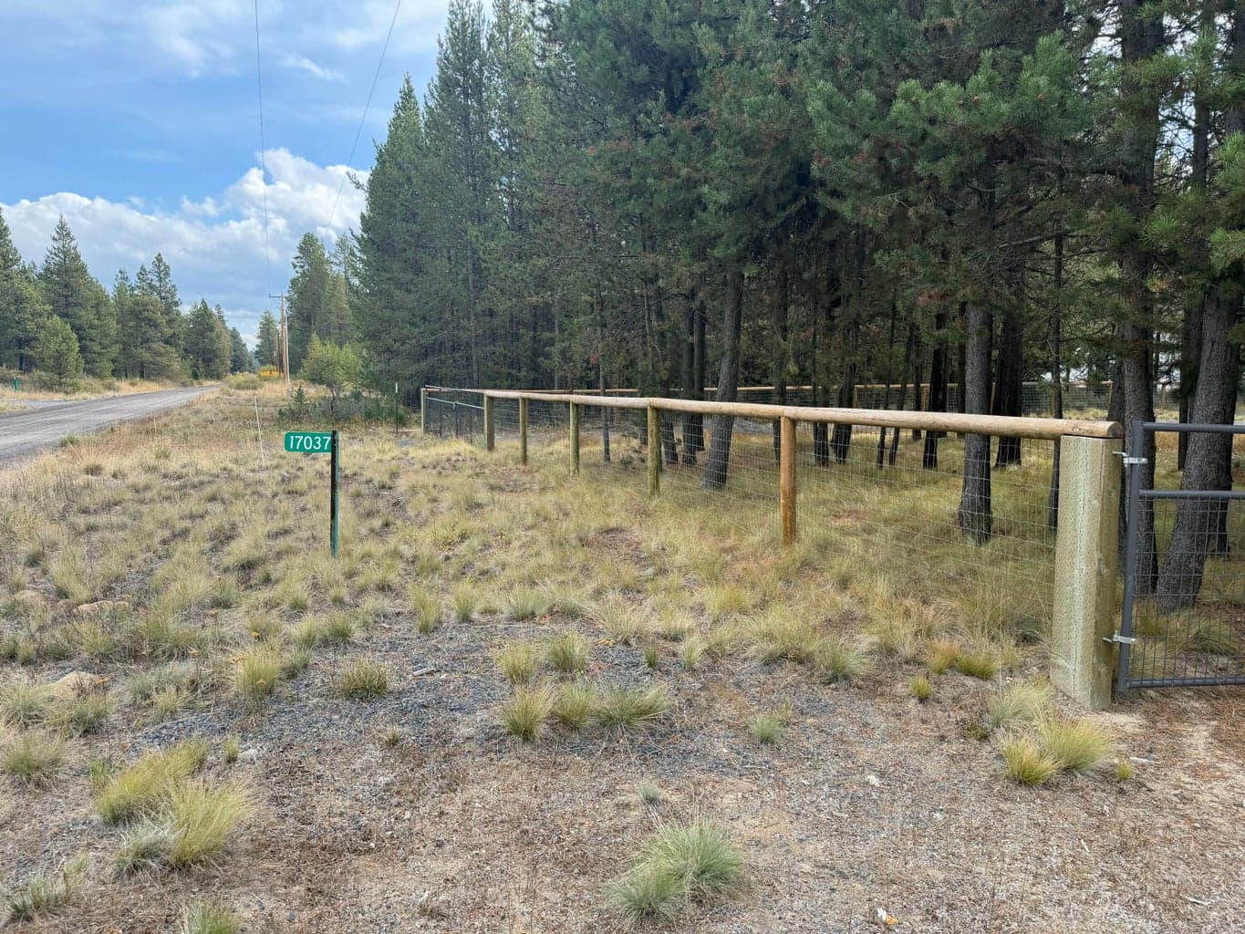 Photo of 17037 Downey 2 of 20