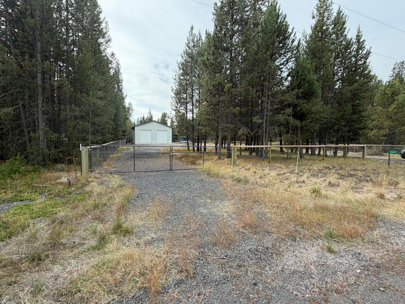 Photo of 17037 Downey 5 of 20