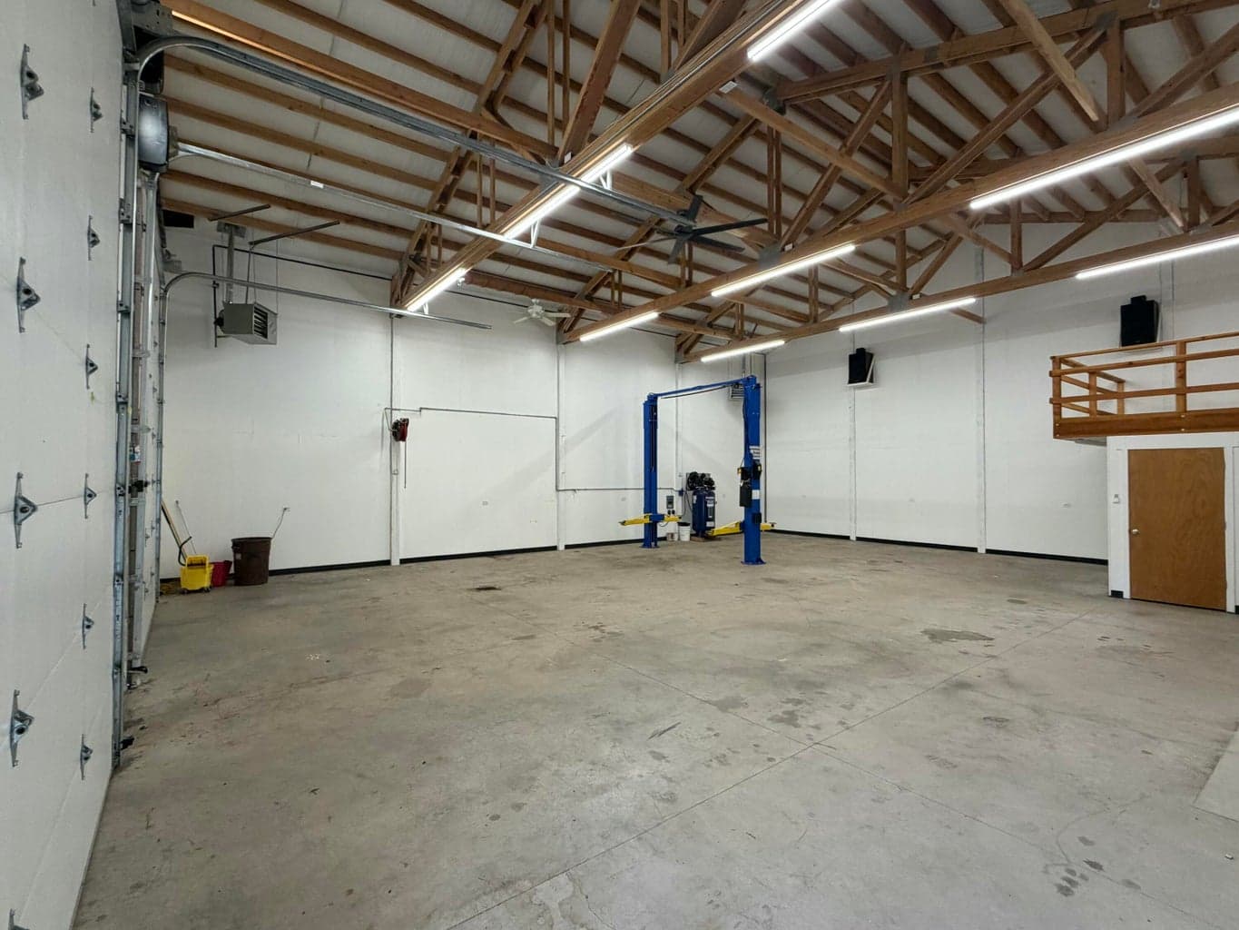 Photo of 17037 Downey Road 11 of 20