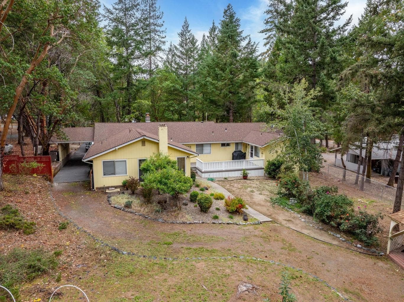 Photo of 310 Surrey 4 of 55
