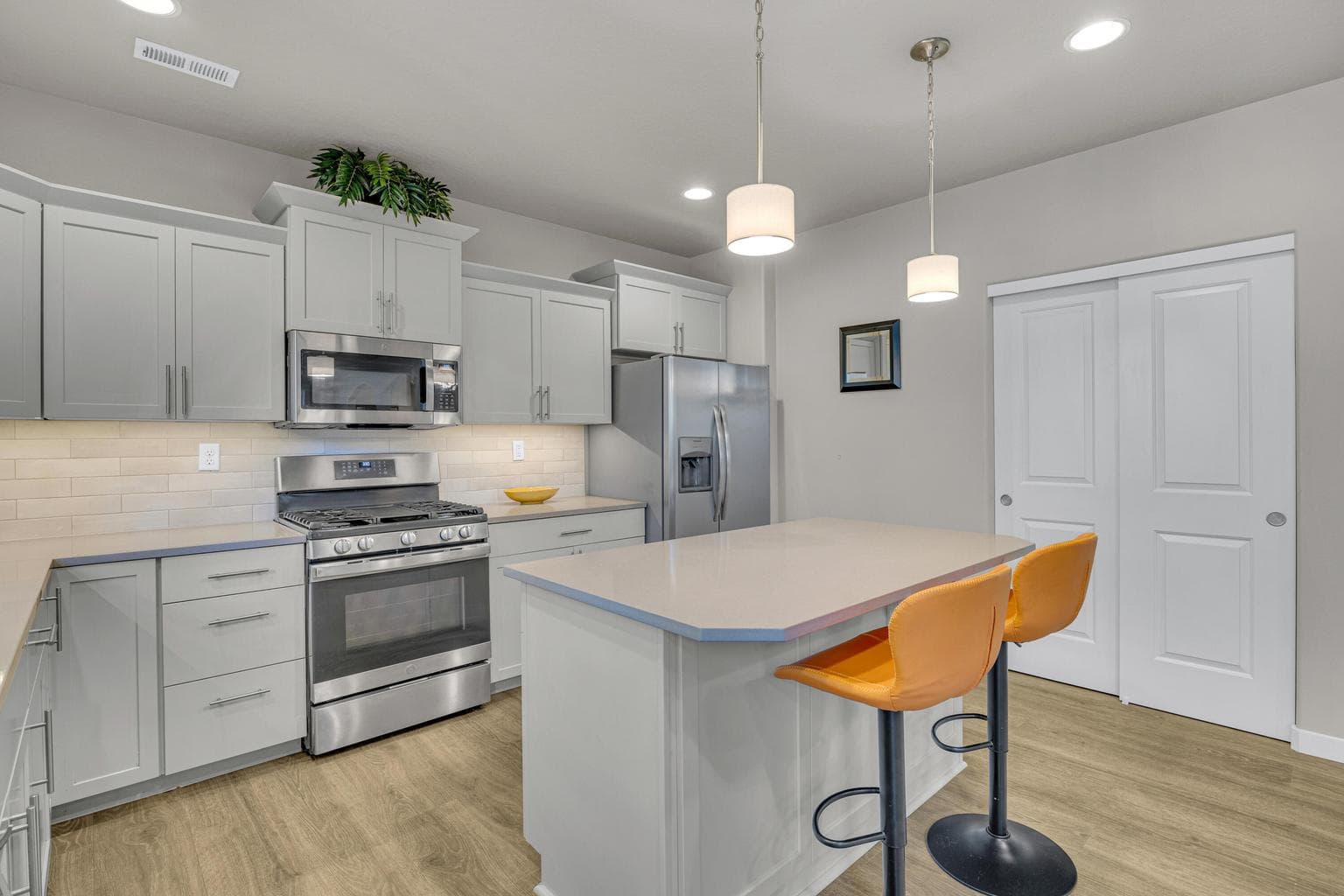 Photo of 556 McKinney Ranch Road 6 of 25