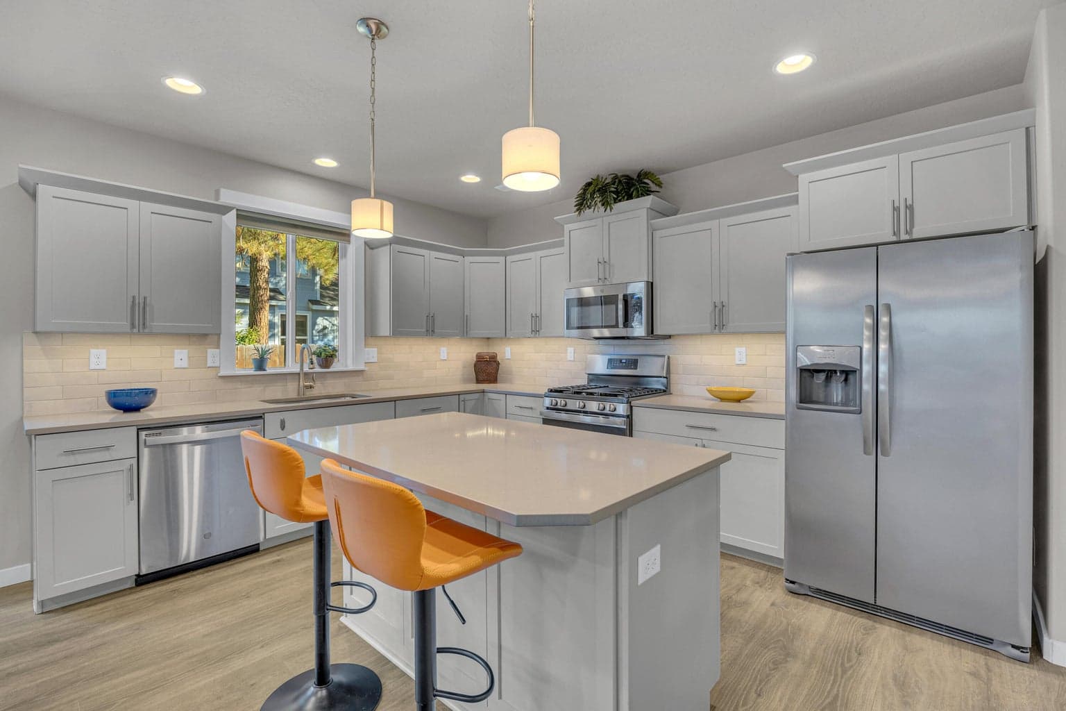 Photo of 556 McKinney Ranch Road 7 of 25