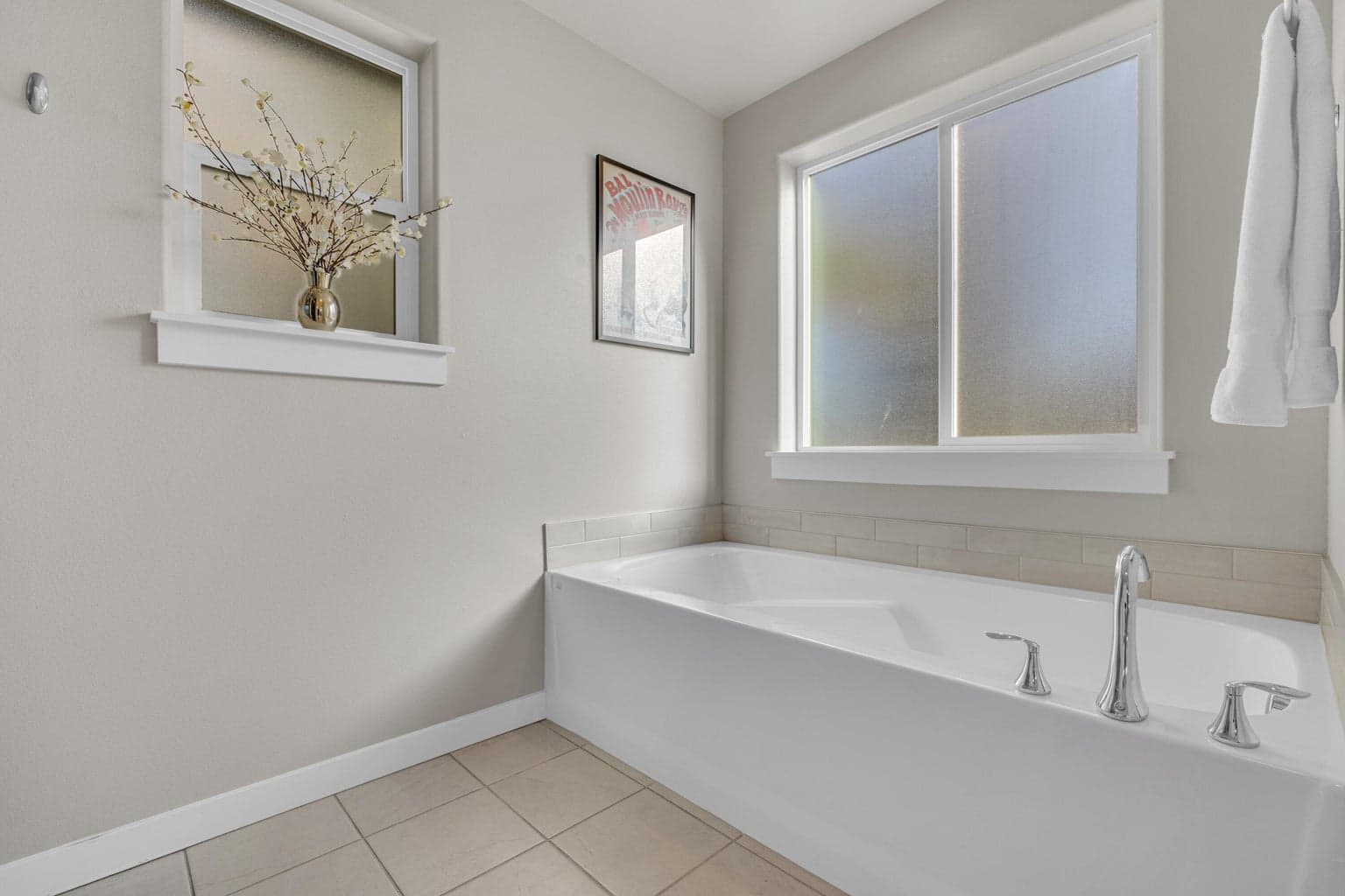 Soaking tub