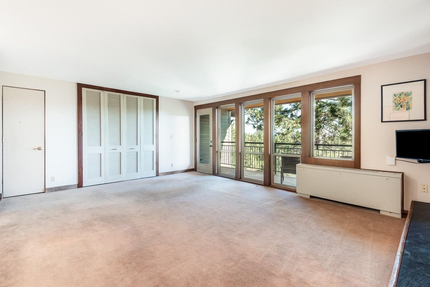 Photo of 18575 SW Century Drive 6 of 16