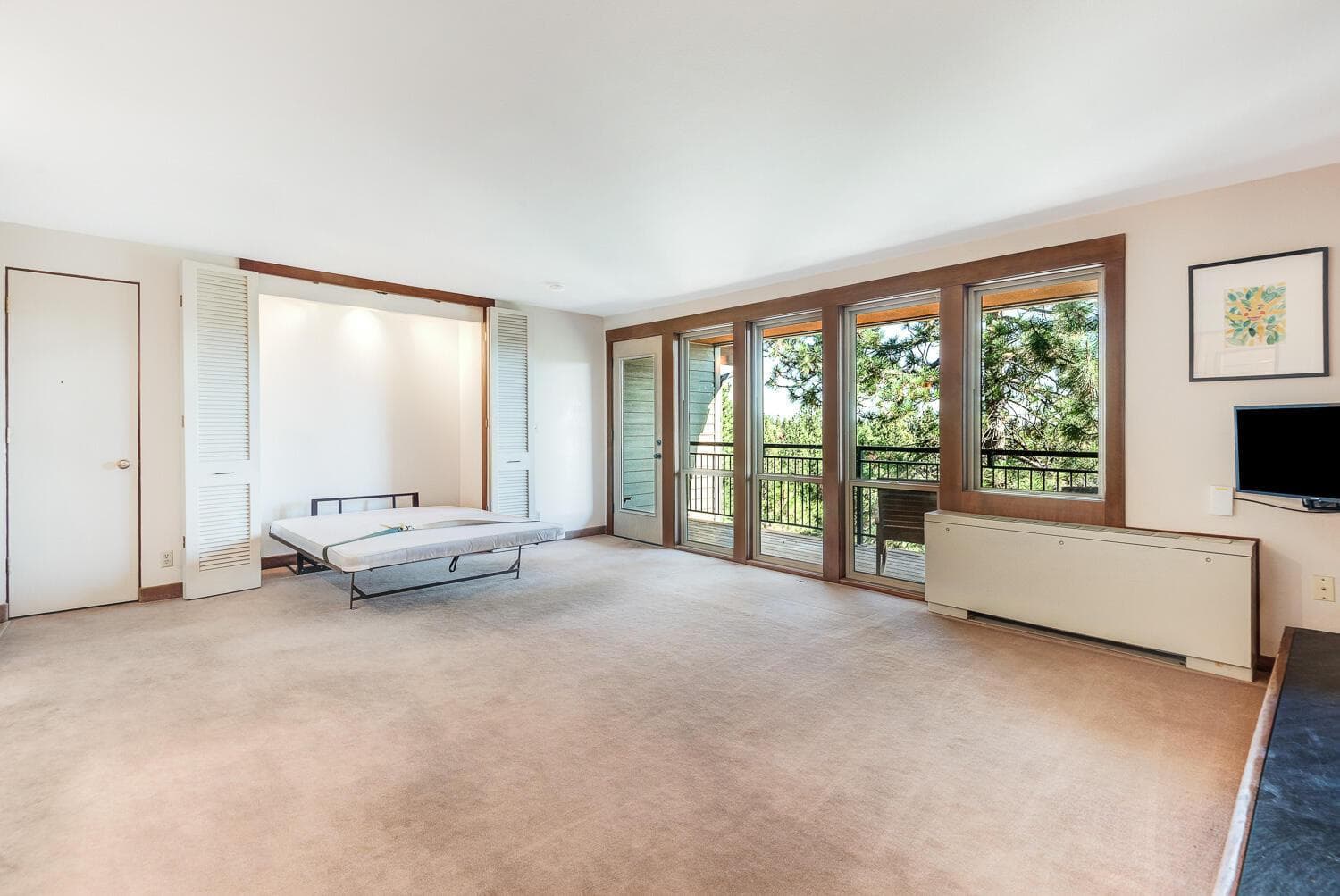 Photo of 18575 SW Century Drive 7 of 16