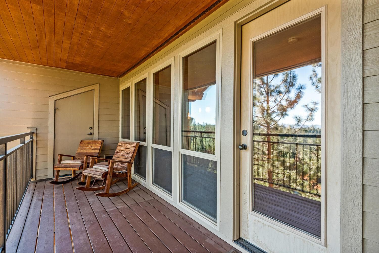 Photo of 18575 SW Century Drive 13 of 16
