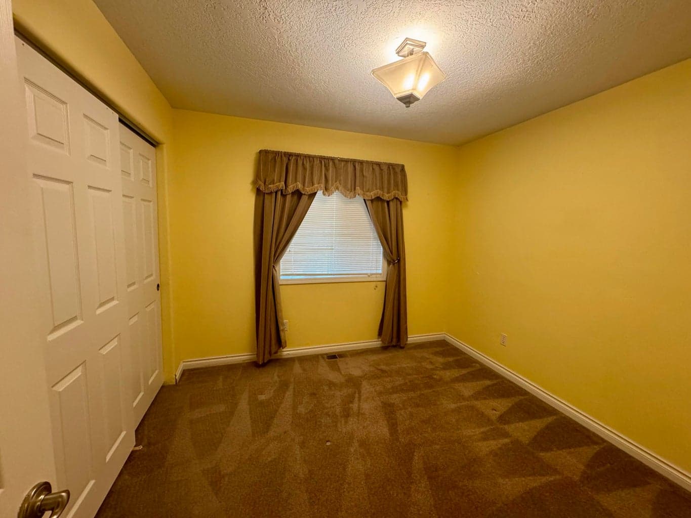 Photo of 52748 Golden Astor Road 16 of 30