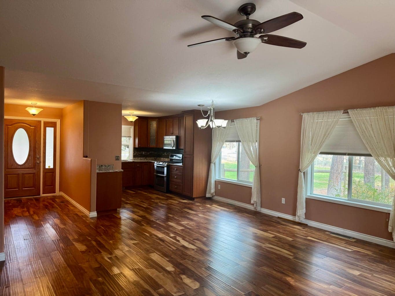 Photo of 52748 Golden Astor Road 4 of 30