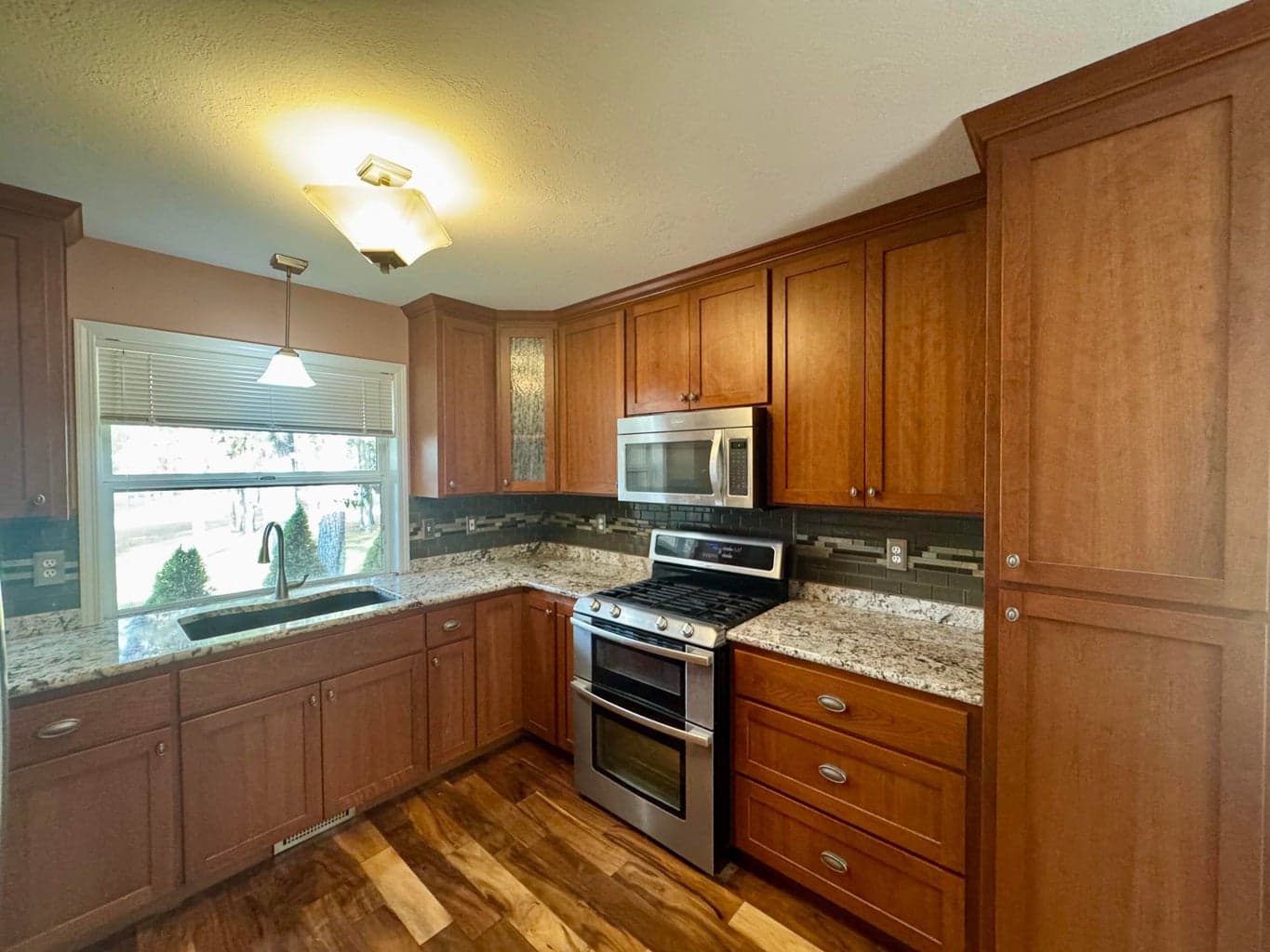 Photo of 52748 Golden Astor Road 9 of 30