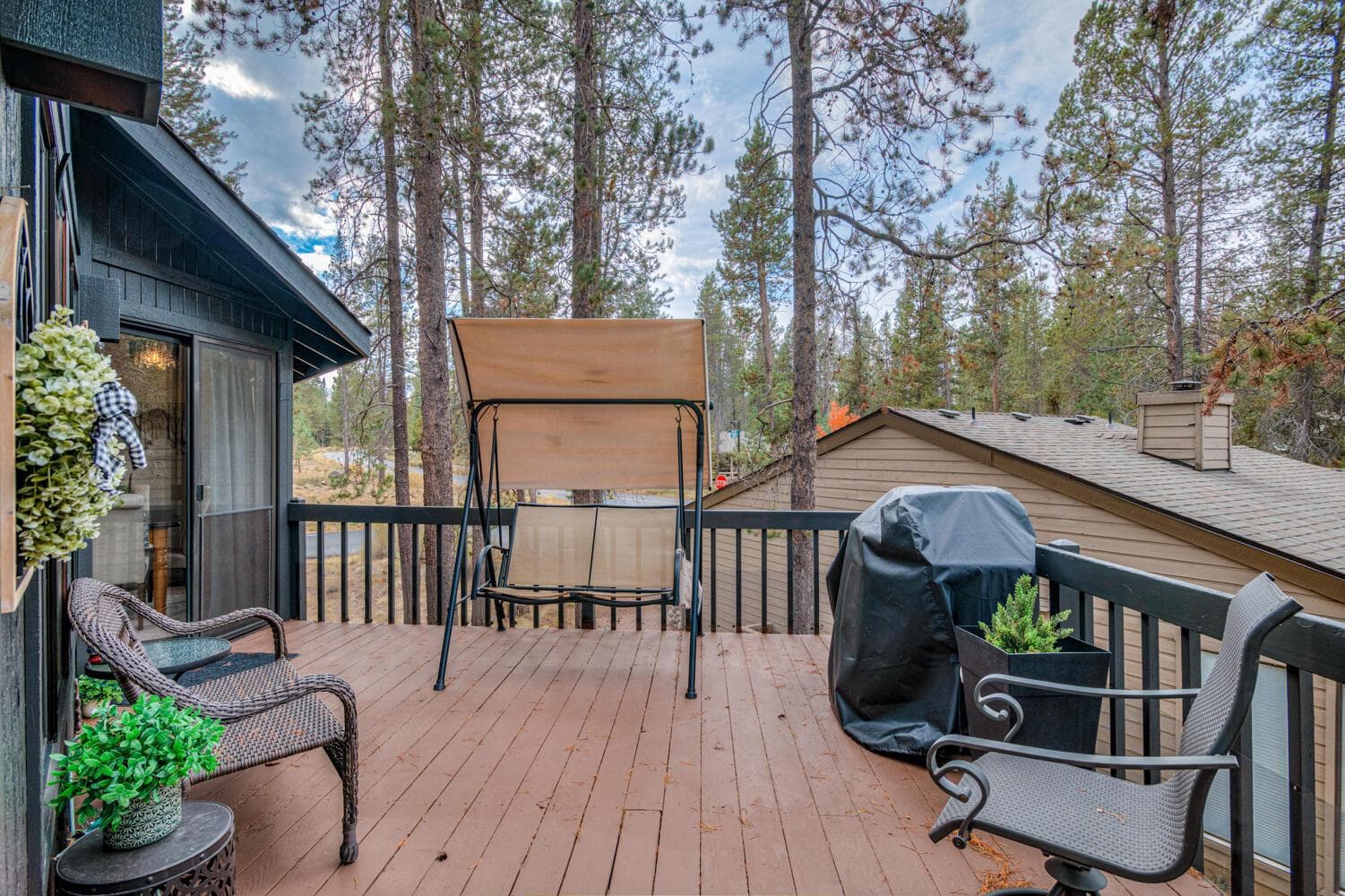 Photo of 18034 Witchhazel Lane 7 of 27