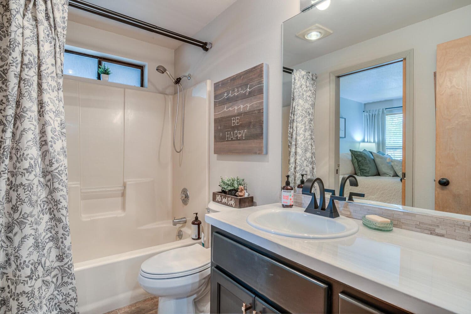 Photo of 18034 Witchhazel Lane 25 of 27