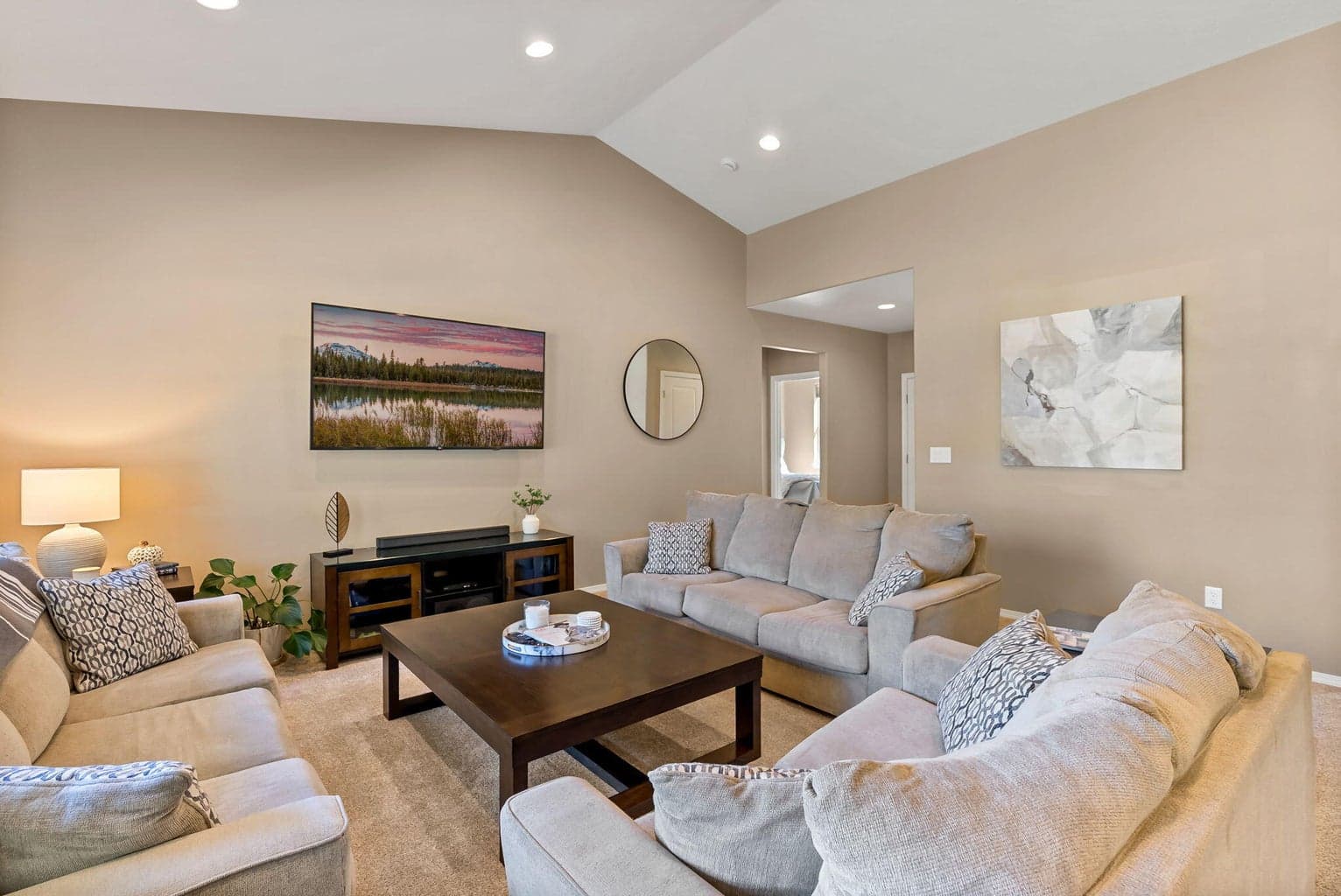 Photo of 810 Willet Lane 20 of 50