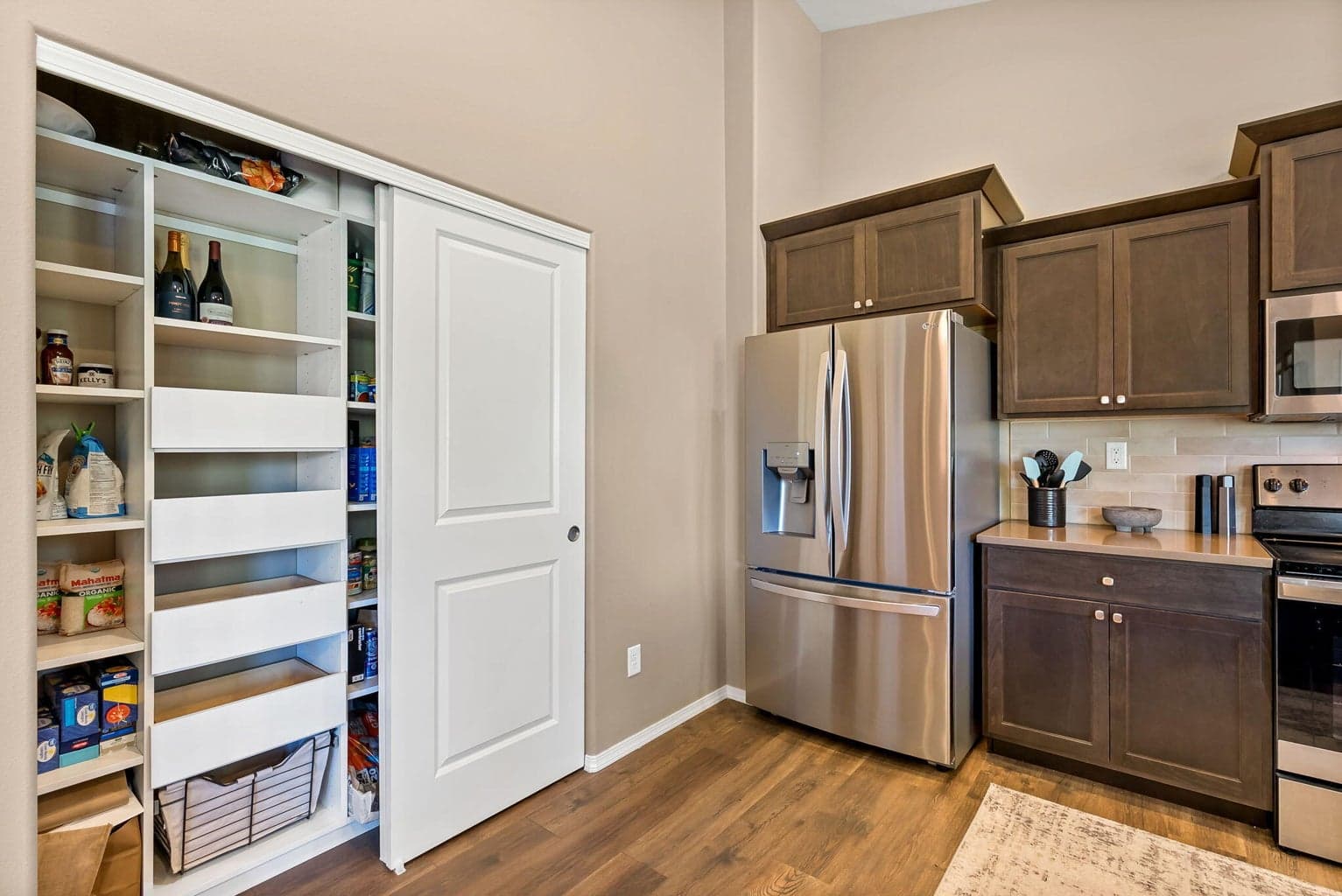 Photo of 810 Willet Lane 31 of 50