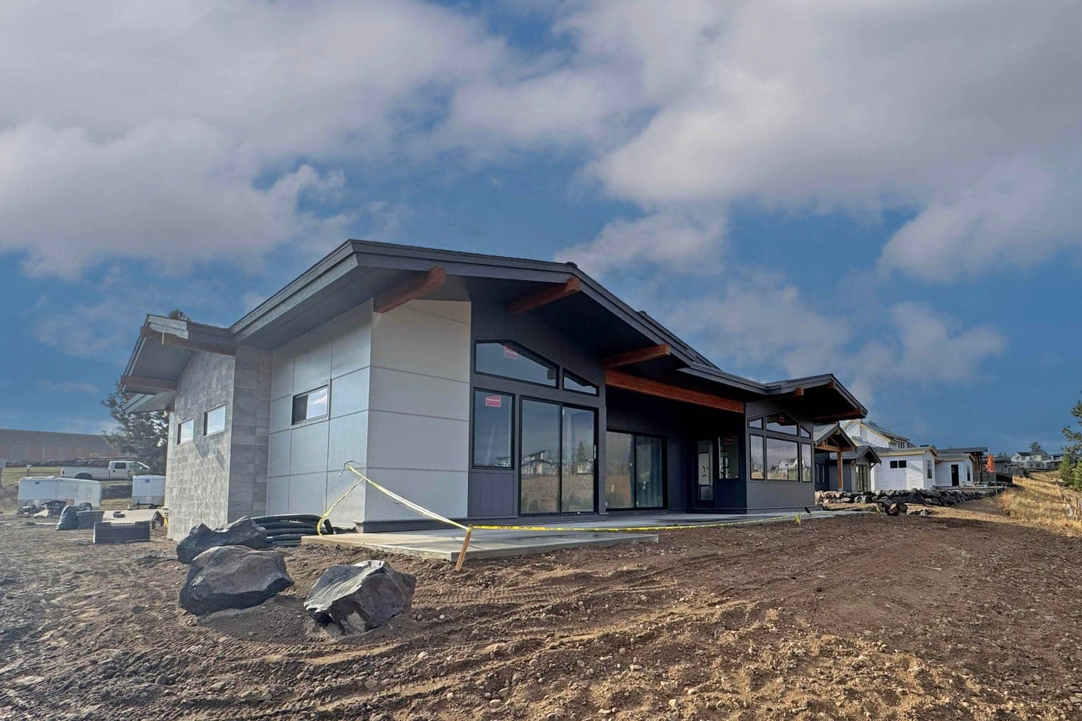Photo of 3126 NW Crossing Drive 11 of 23