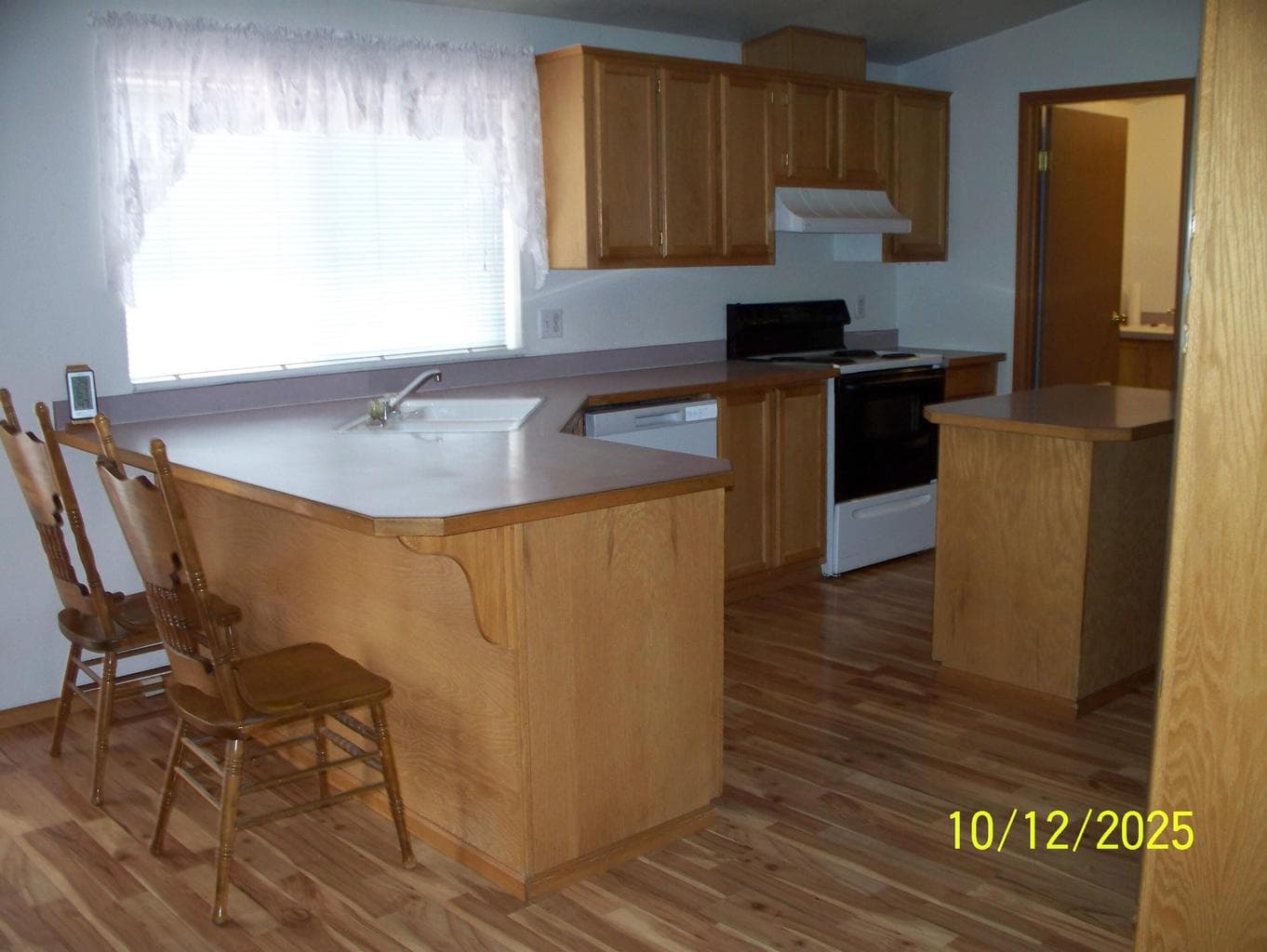 Photo of 53680 Central Way 27 of 53
