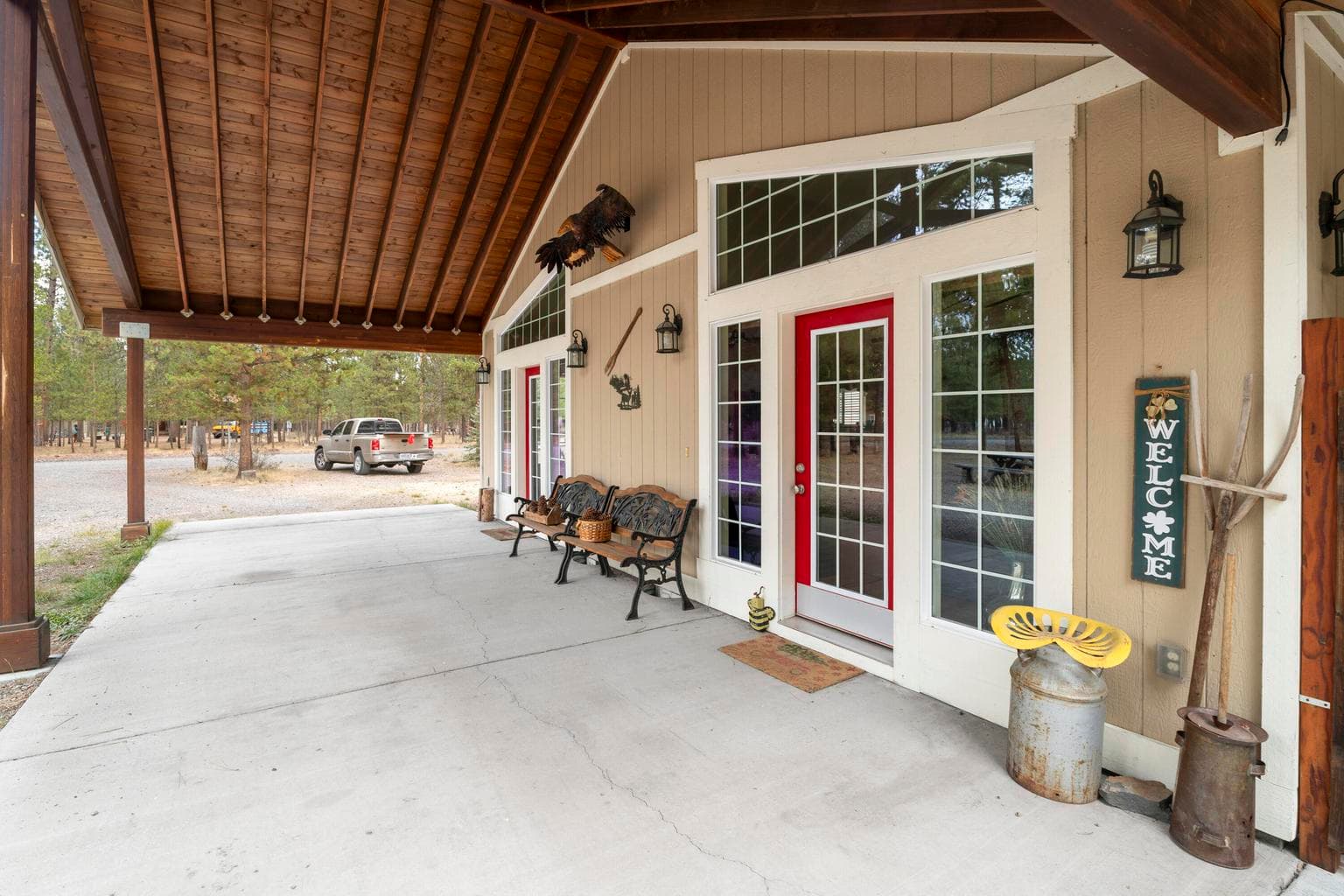 Drive thru Portico - stay dry while entering the home.