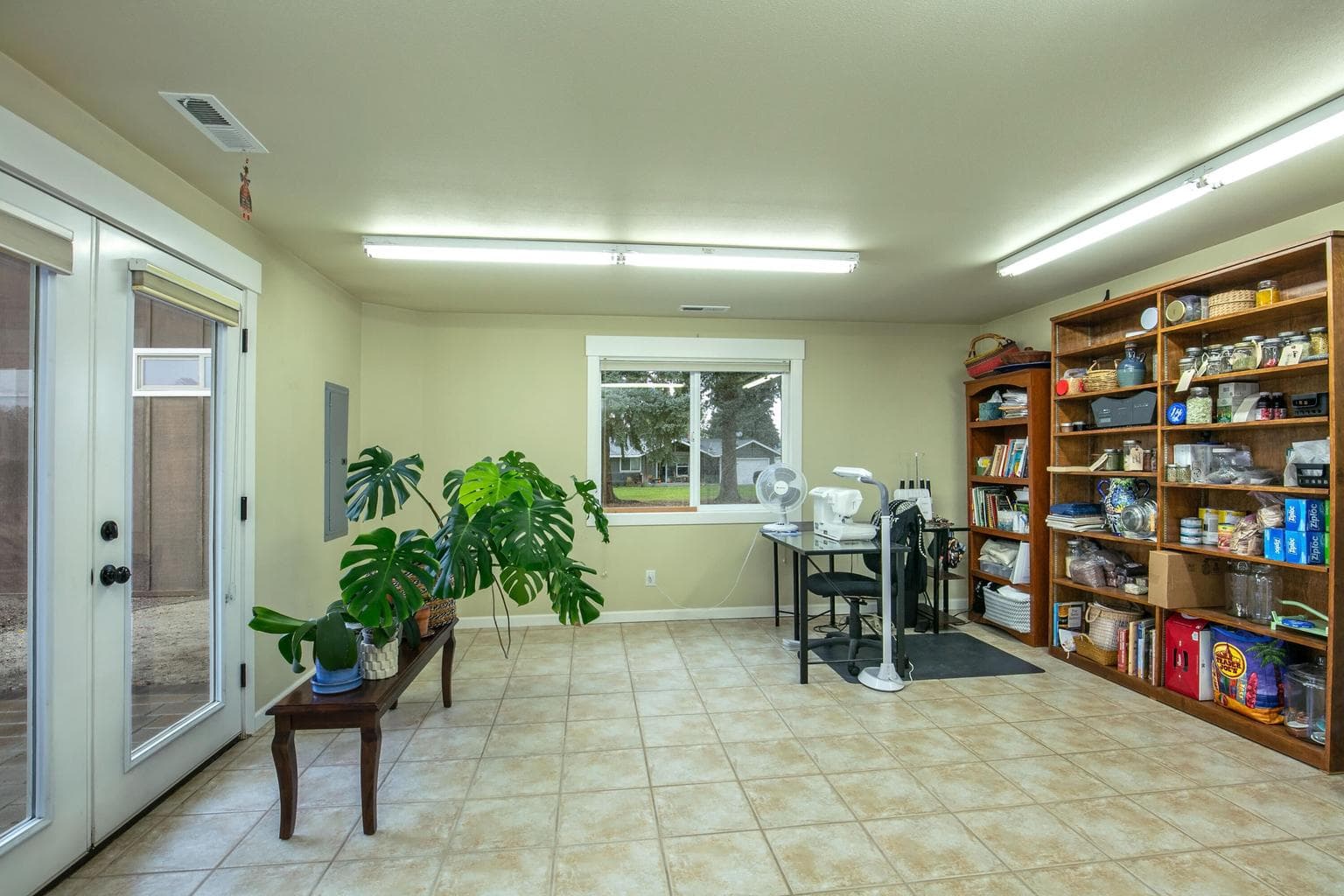 Photo of 2305 NW Hackamore Lane 14 of 23