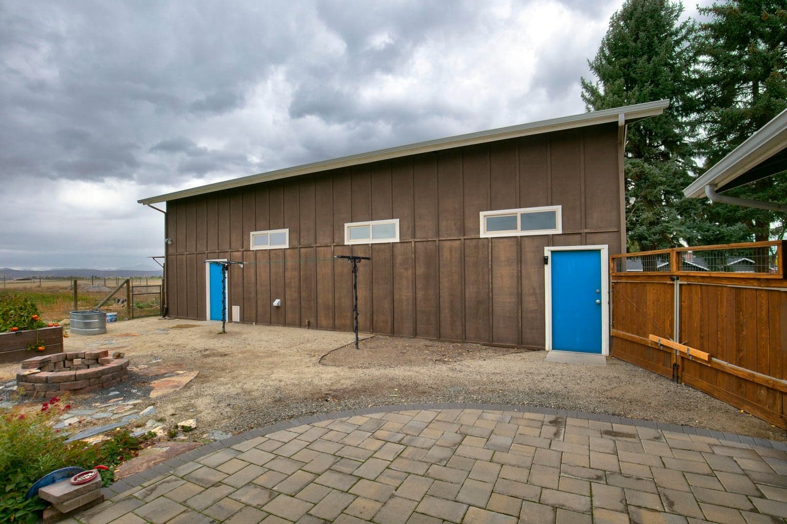 Photo of 2305 NW Hackamore Lane 21 of 23