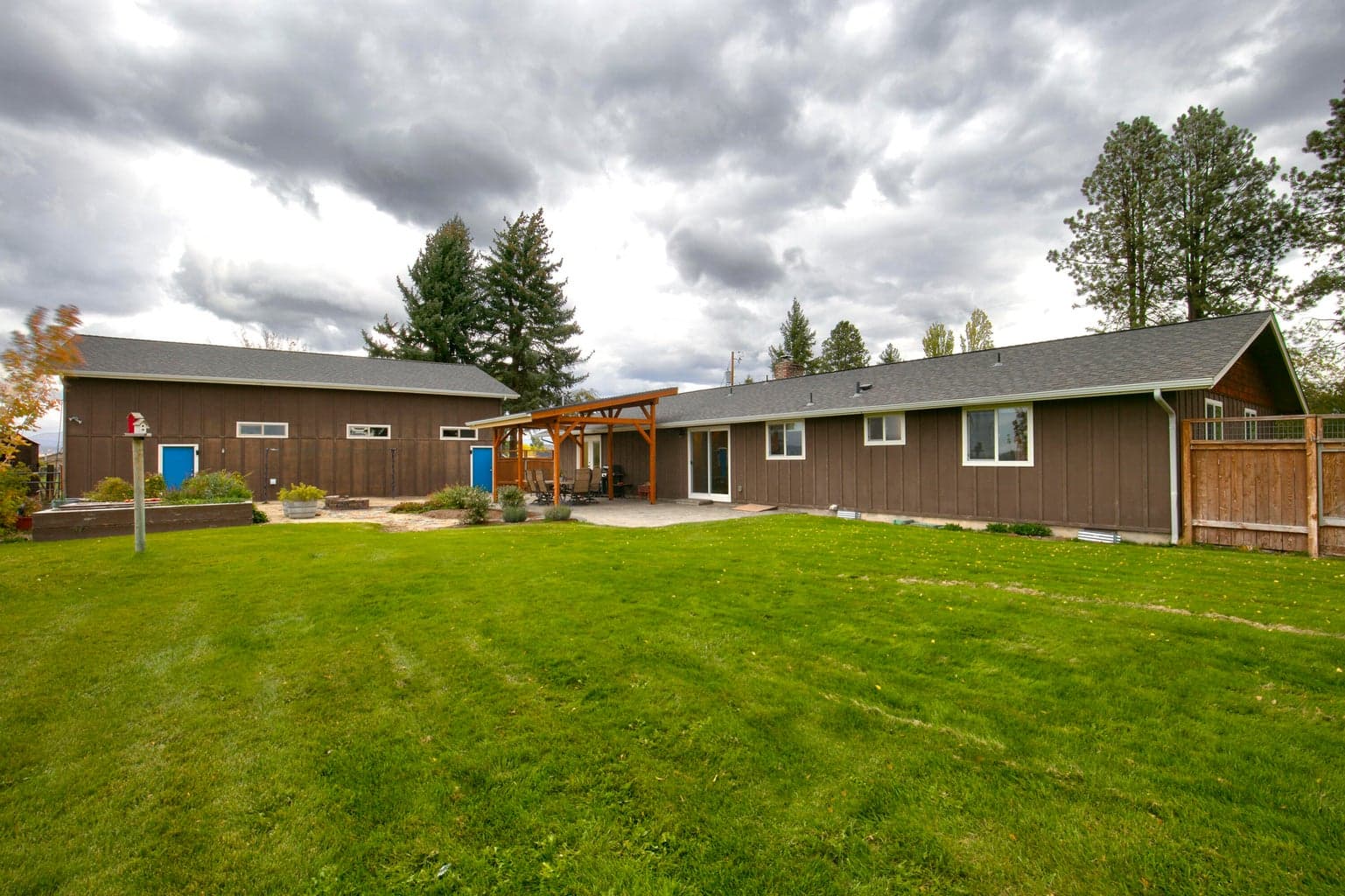 Photo of 2305 NW Hackamore Lane 22 of 23