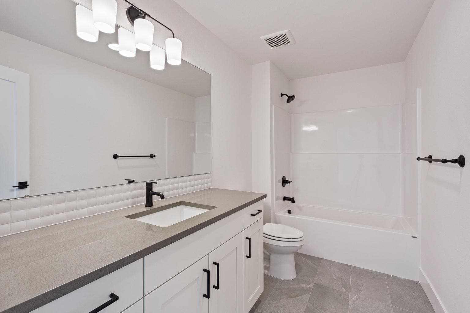 Photo of 21157 NE Beall Drive 26 of 34