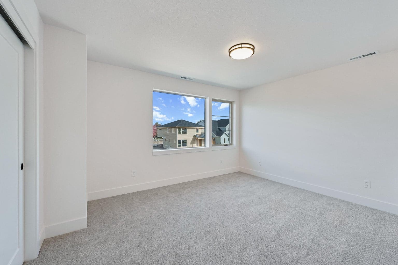 Photo of 21157 NE Beall Drive 27 of 34