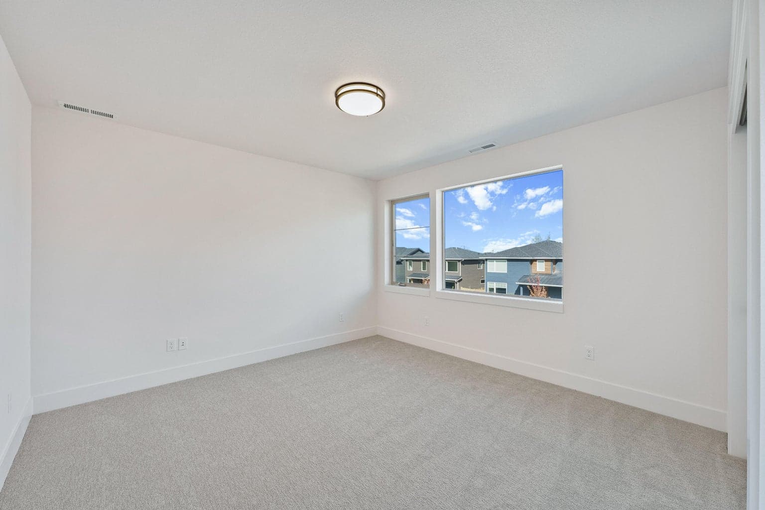 Photo of 21157 NE Beall Drive 28 of 34