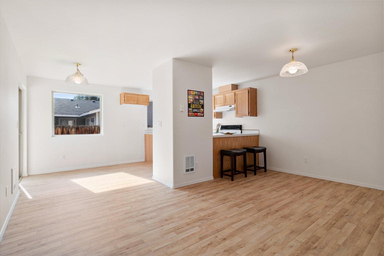 Dining area and kitchen nook offers more living space options