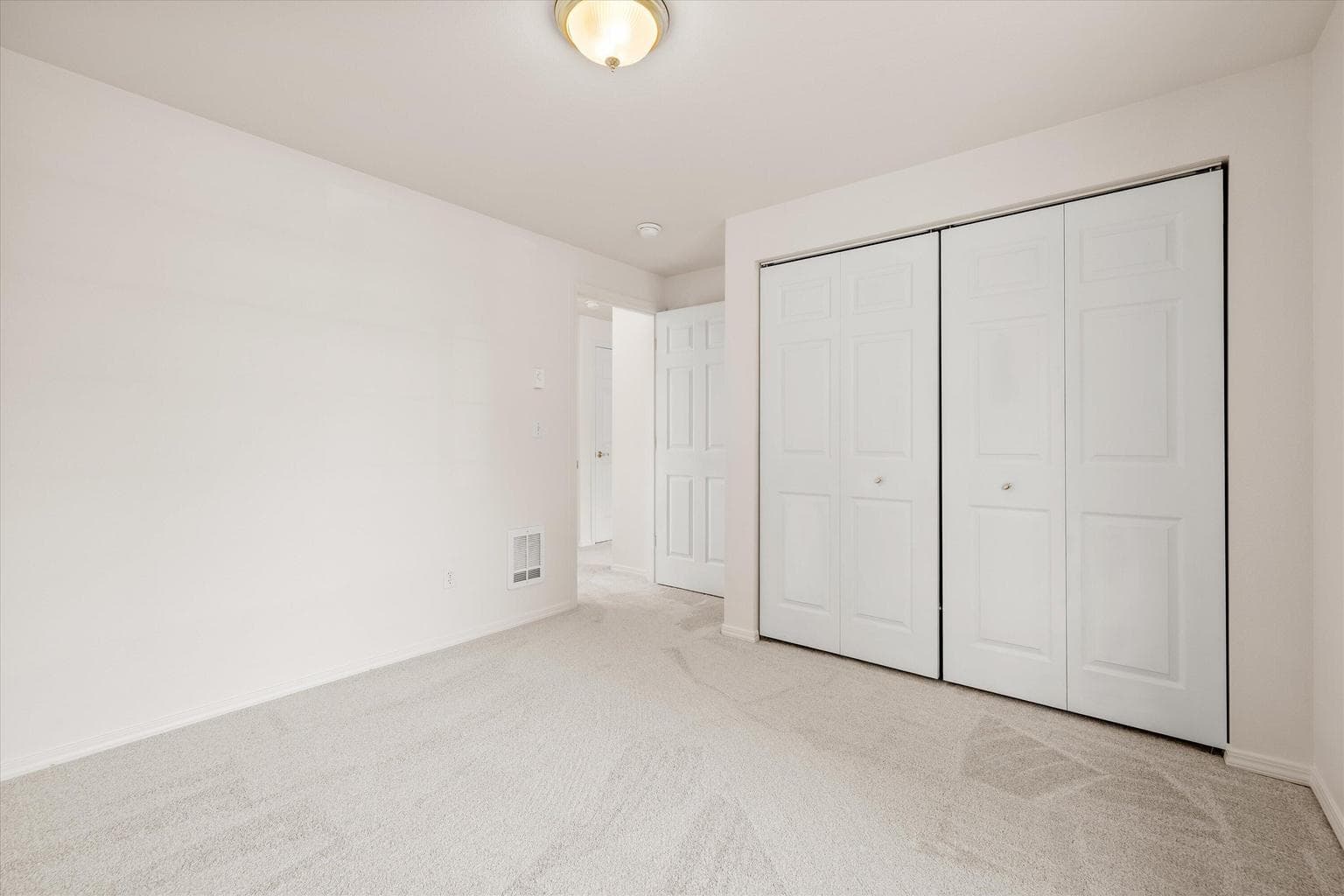 Nice sized closet in 2nd bedroom