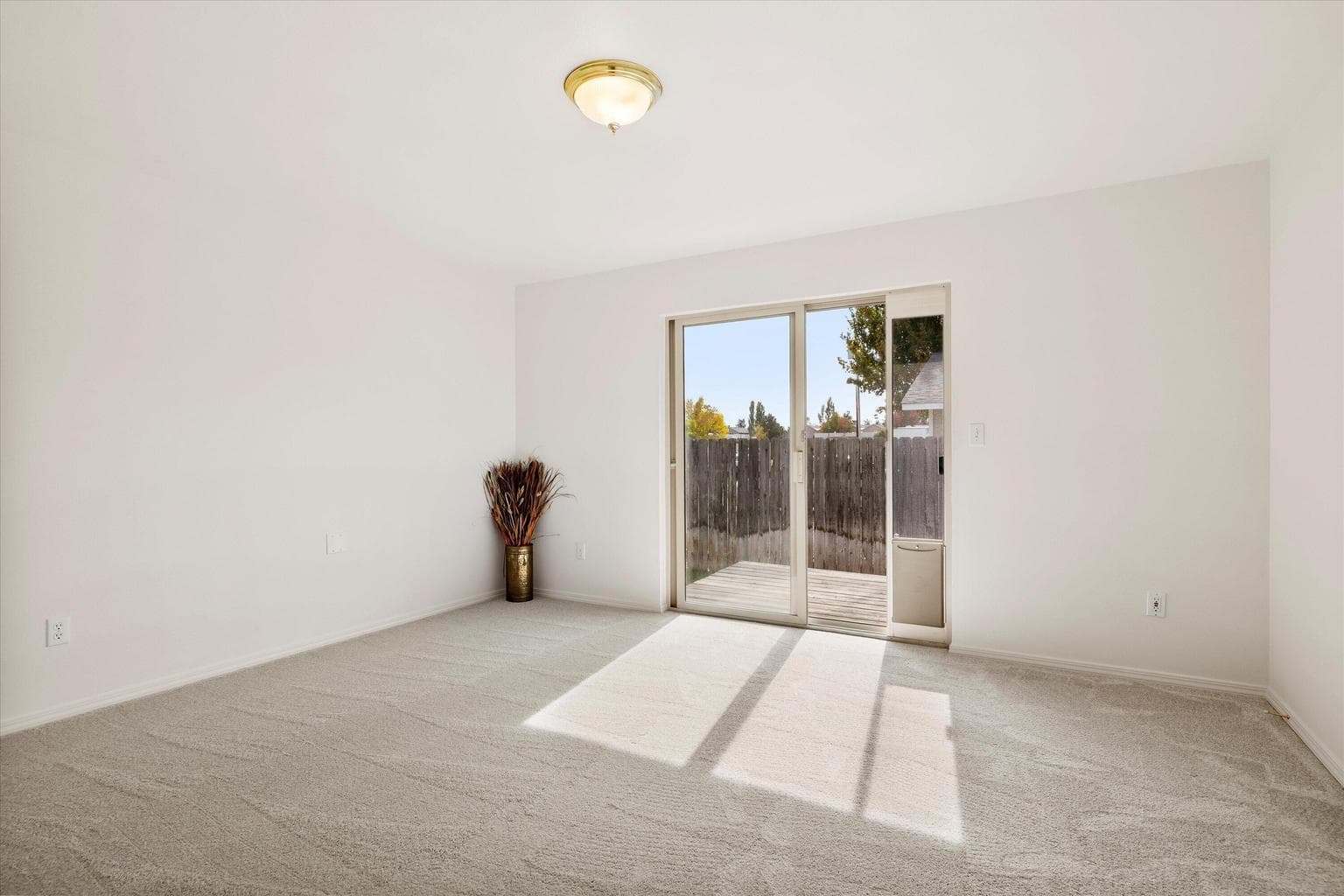 Lovely light and bright Primary Suite