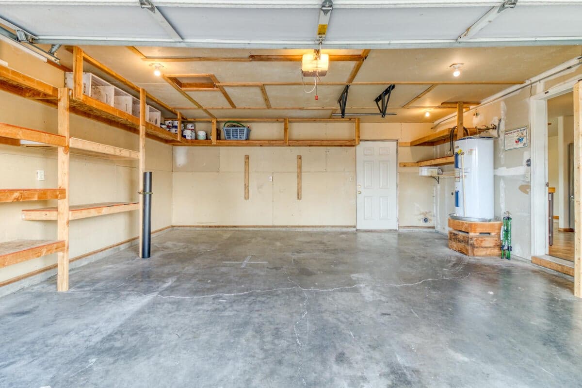 Photo of 3038 SW Pumice Avenue 10 of 15