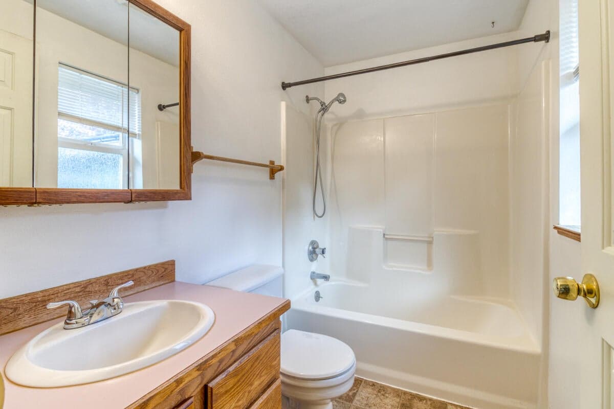 Photo of 3038 SW Pumice Avenue 7 of 15