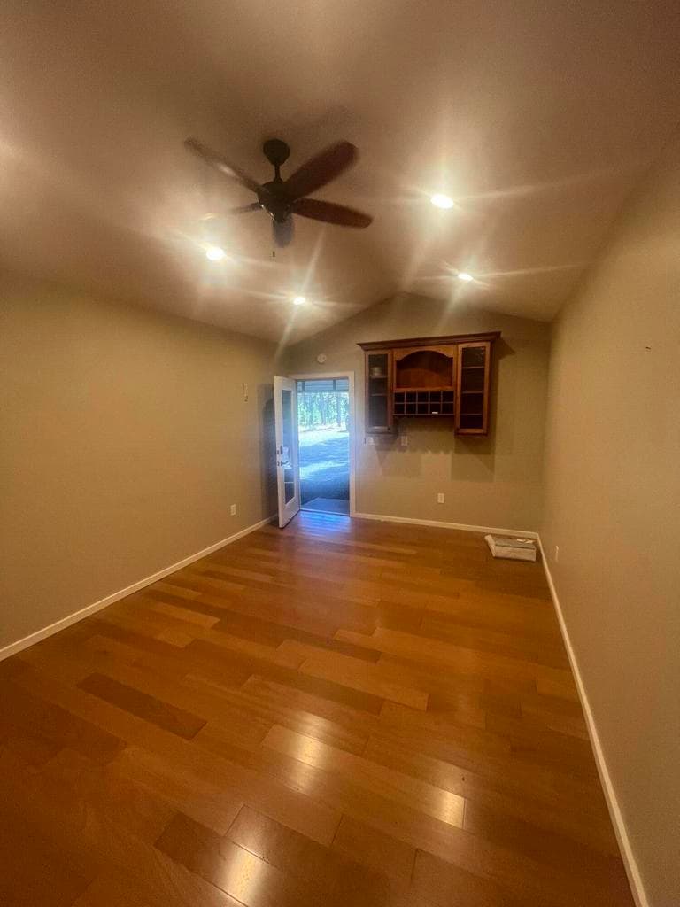 Photo of 17322 Kingsburg Road 9 of 12