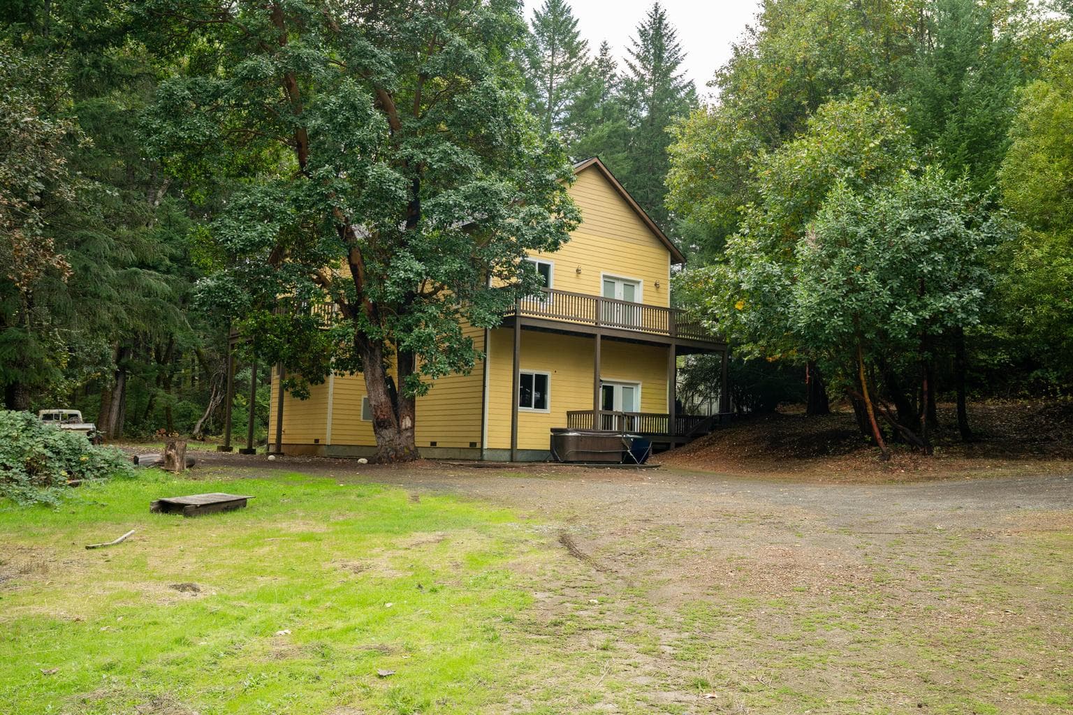 709 Pinewood