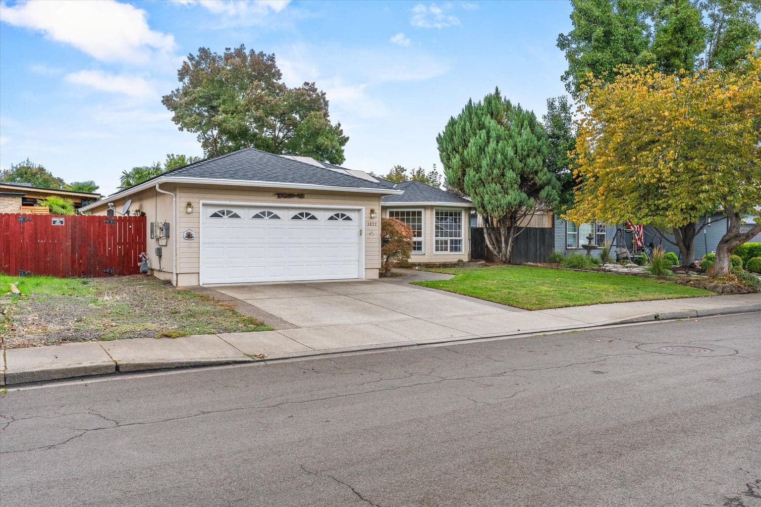 Front of home, small RV/Boat Parking